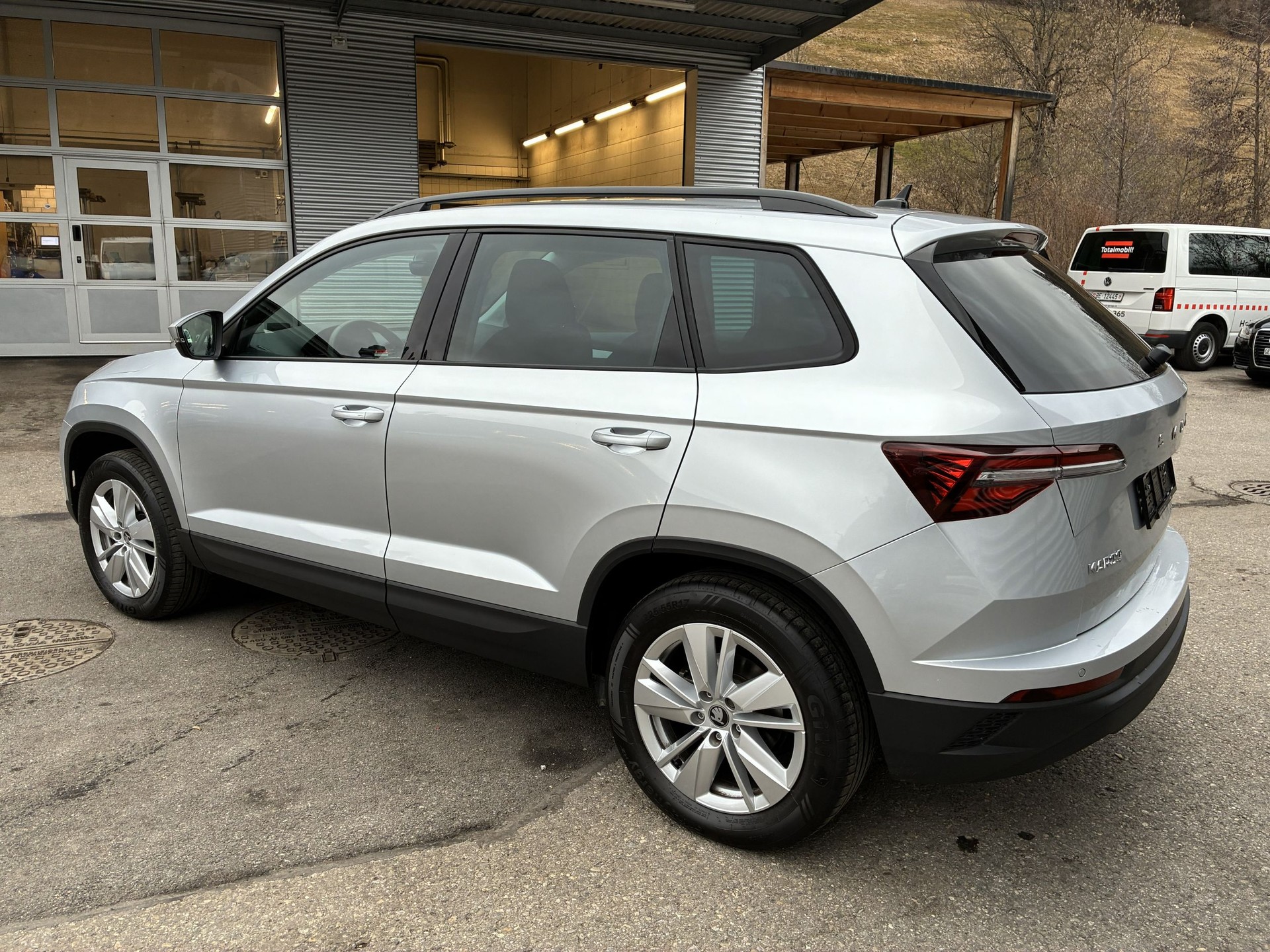 SKODA Karoq 2.0 TDI CR Selection 4x4 DSG-image-2