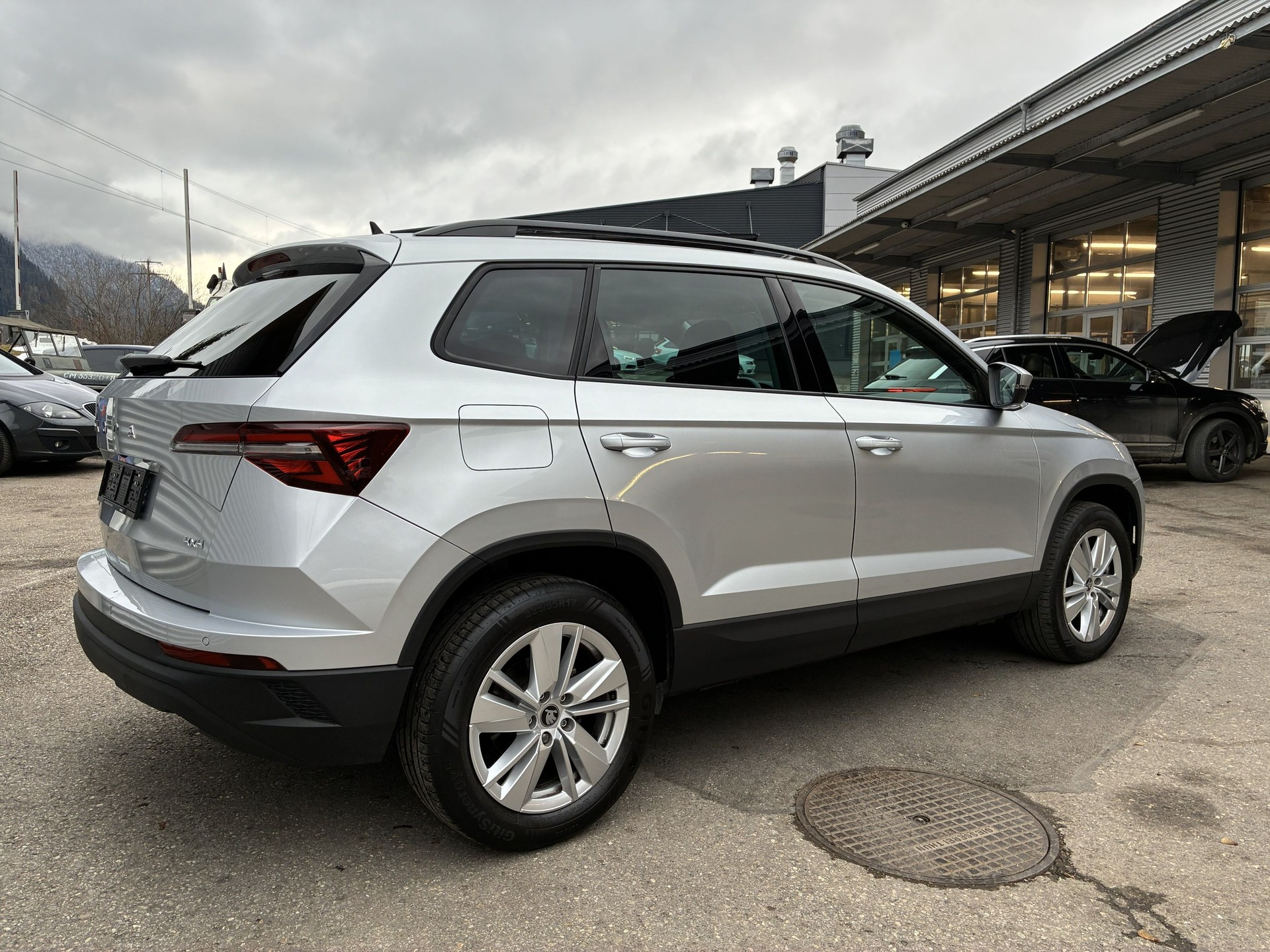 SKODA Karoq 2.0 TDI CR Selection 4x4 DSG-image-6