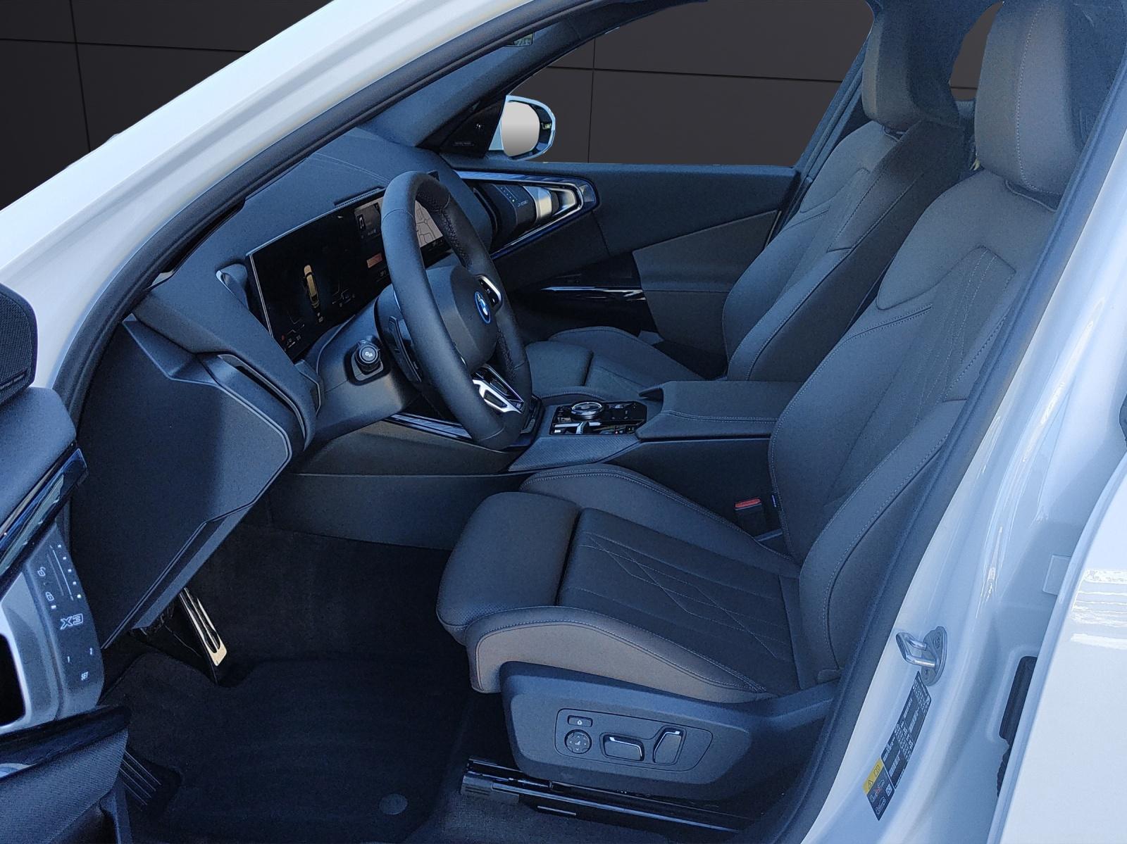 BMW X3 30e xDrive-image-6
