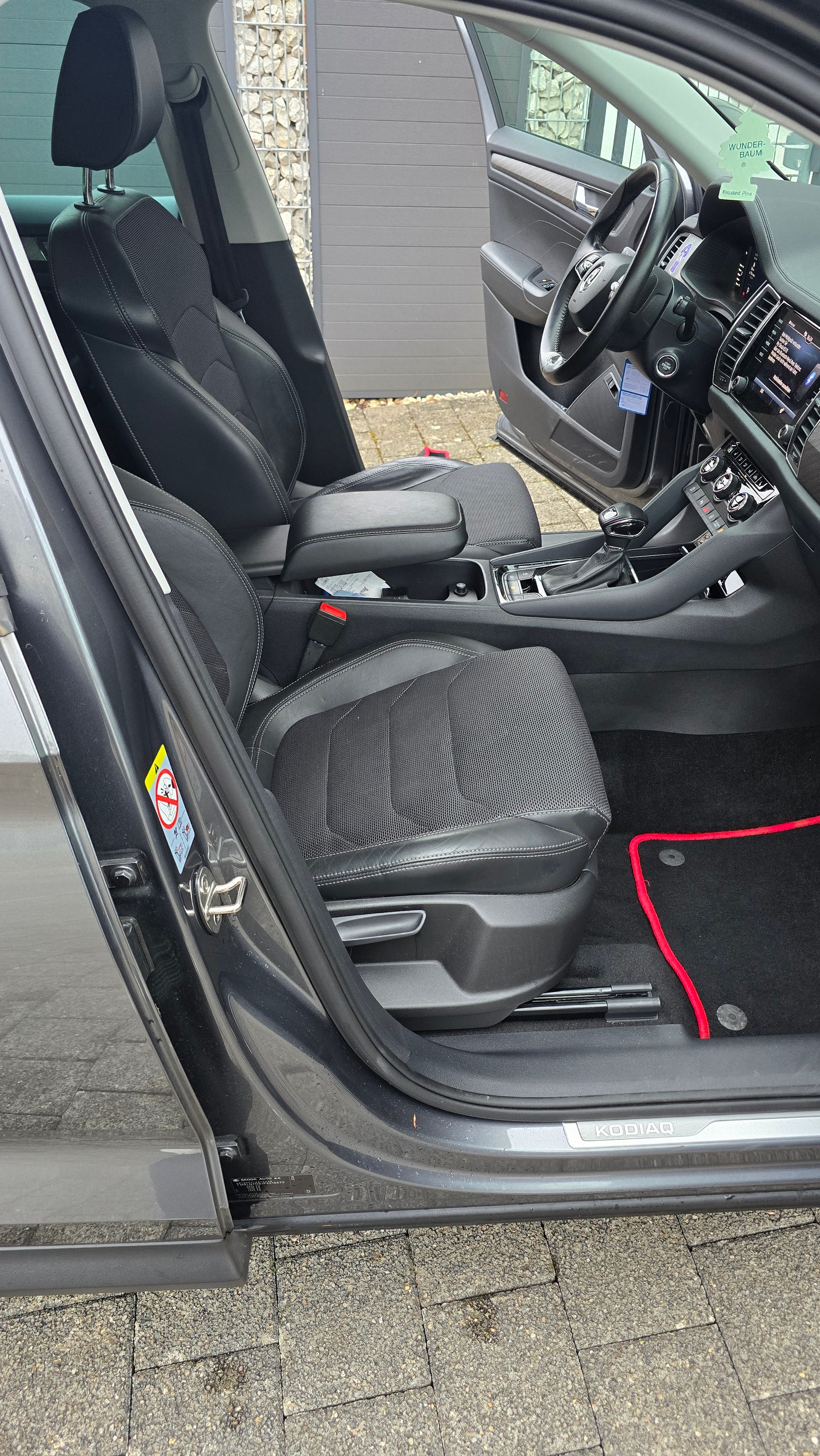 SKODA 2.0 TDI CR Style 4×4 DSG-image-4