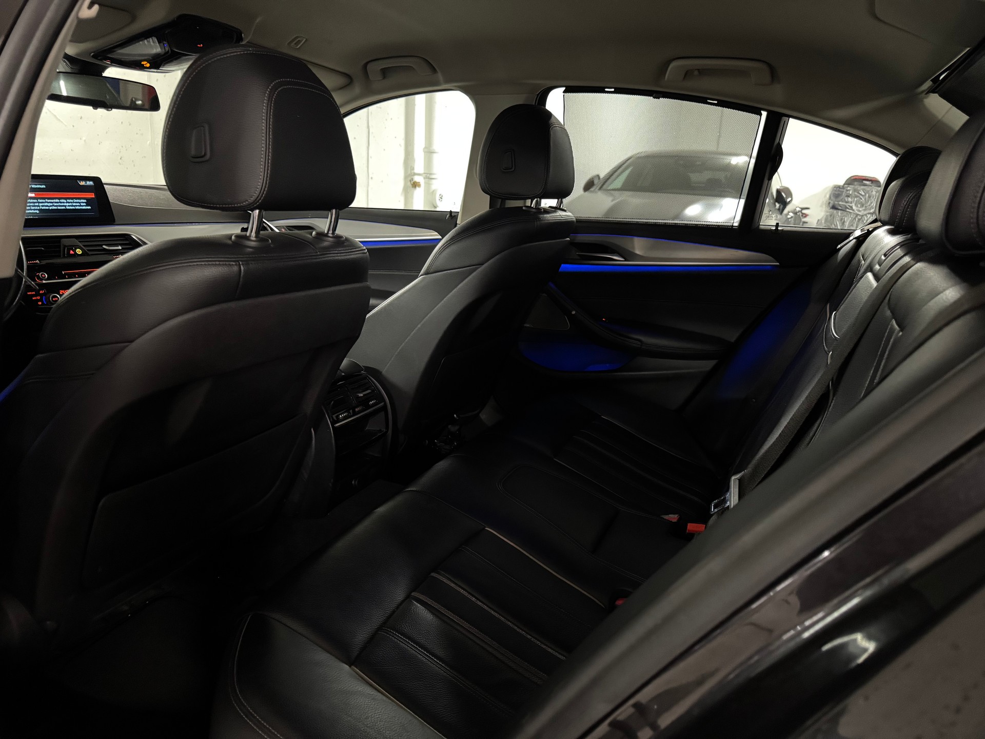 BMW 530d xDrive Sport Line Steptronic CH-Fahrzeug-image-13