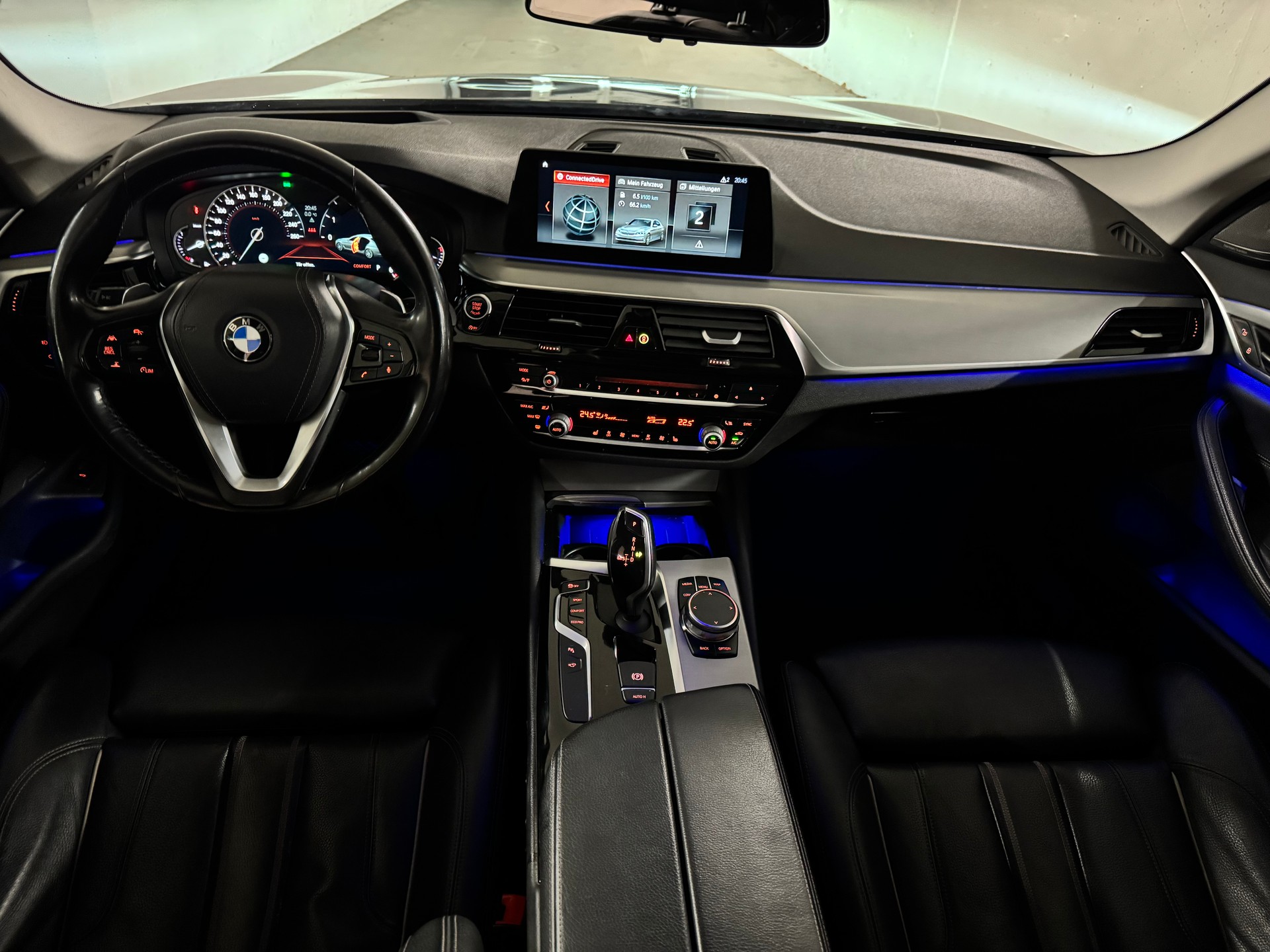 BMW 530d xDrive Sport Line Steptronic CH-Fahrzeug-image-11