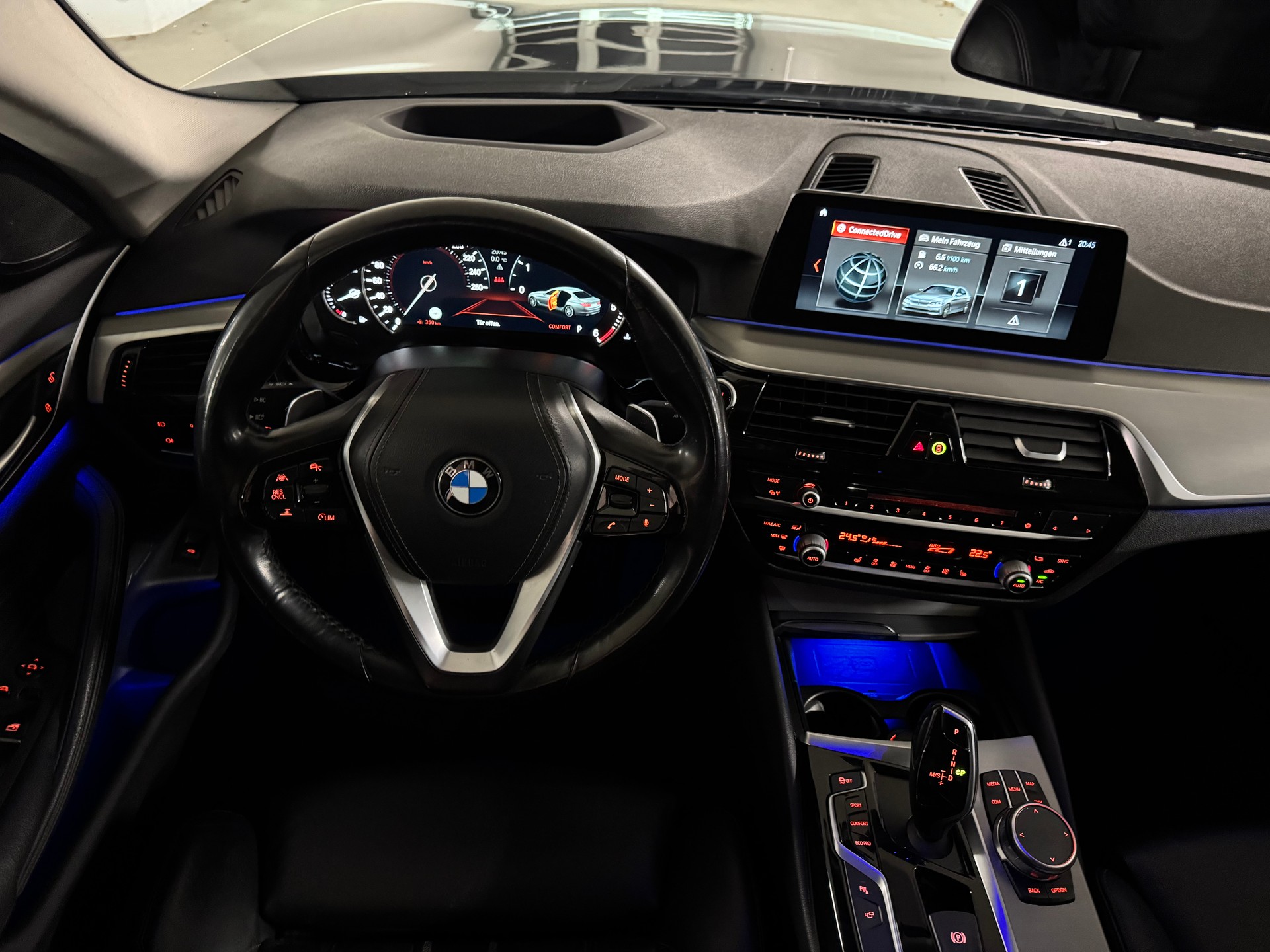 BMW 530d xDrive Sport Line Steptronic CH-Fahrzeug-image-12