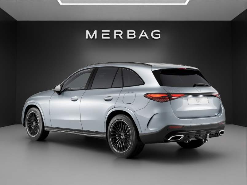 MERCEDES-BENZ GLC 300 e 4Matic 9G-Tronic-image-3