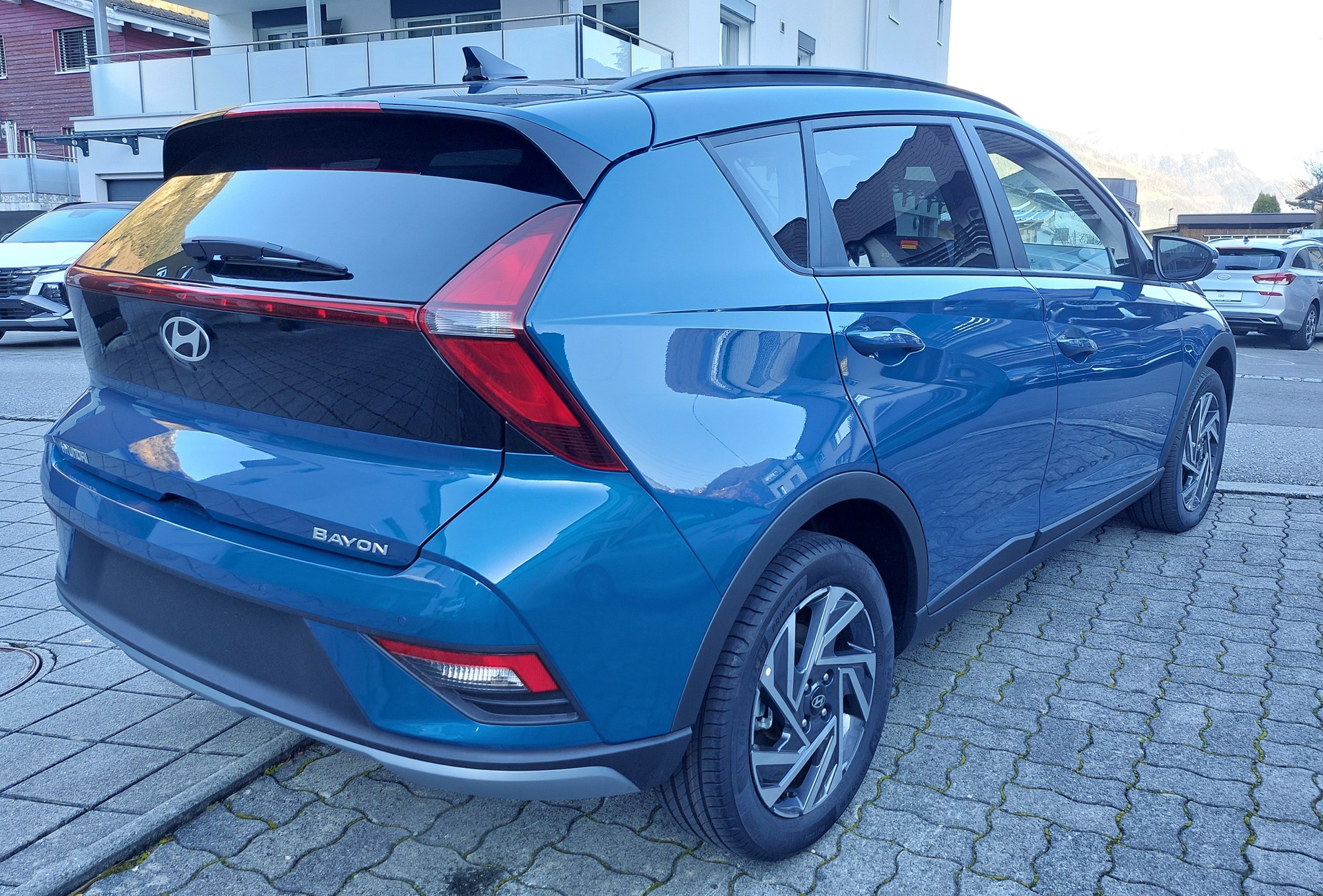 HYUNDAI Bayon 1.0 T-GDi Amplia DCT-image-2
