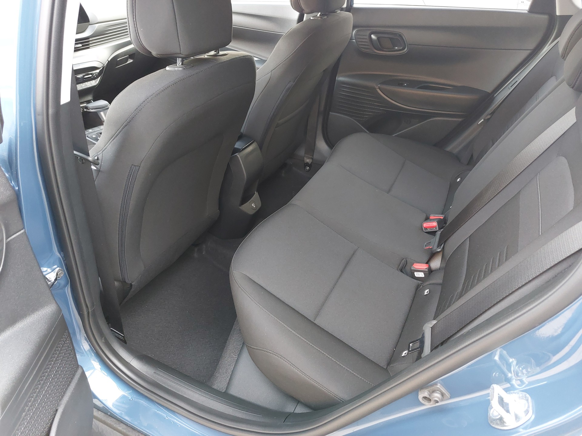HYUNDAI Bayon 1.0 T-GDi Amplia DCT-image-6