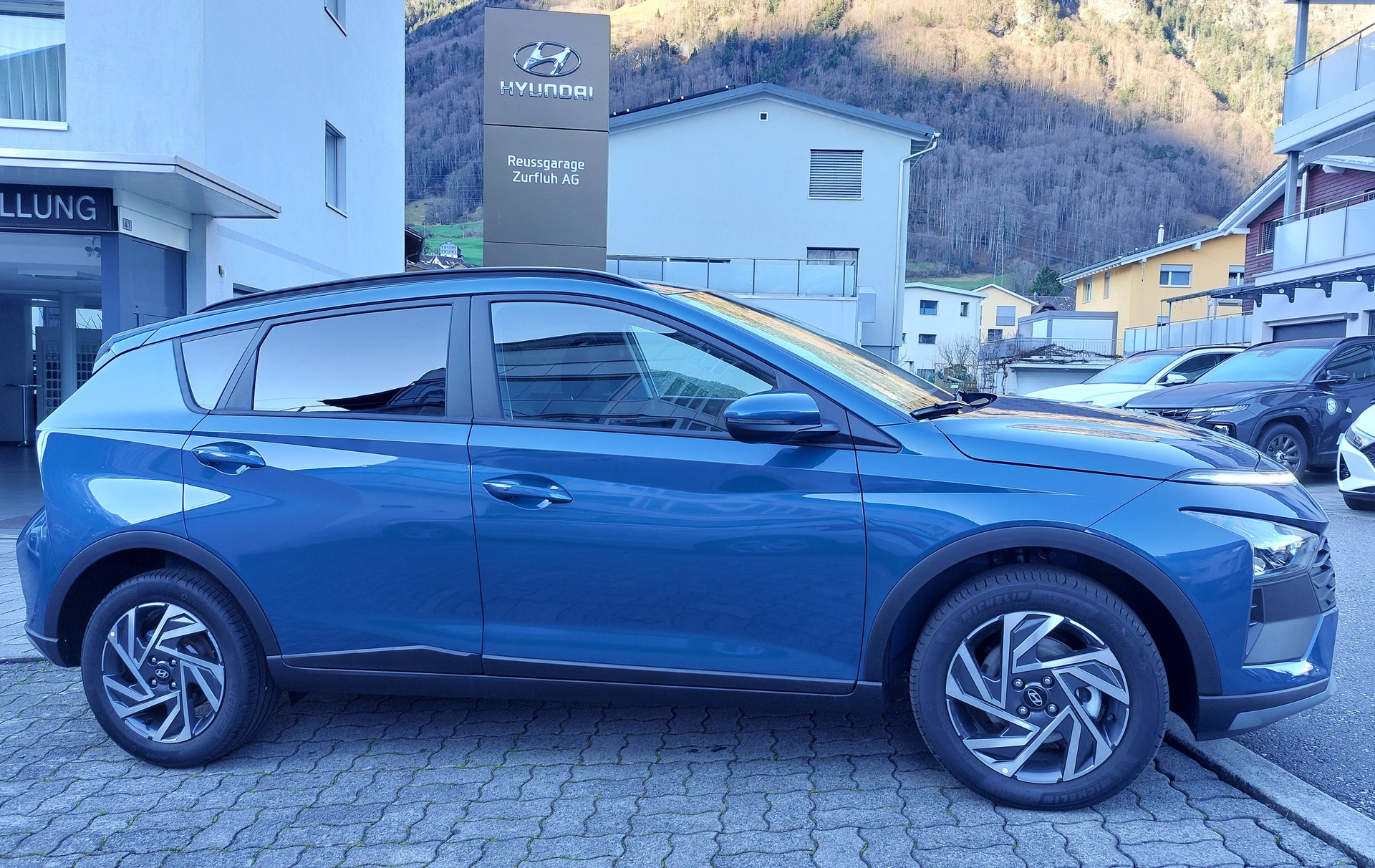 HYUNDAI Bayon 1.0 T-GDi Amplia DCT-image-1