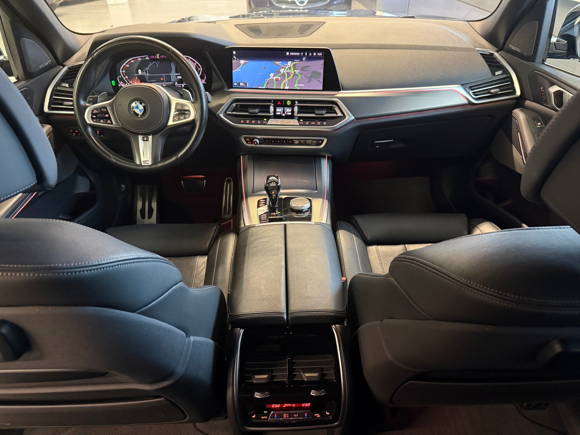 BMW X5 xDrive 40i M Sportpaket Steptronic-image-19