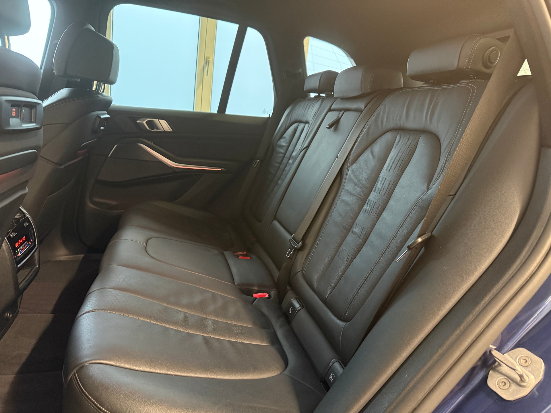 BMW X5 xDrive 40i M Sportpaket Steptronic-image-21