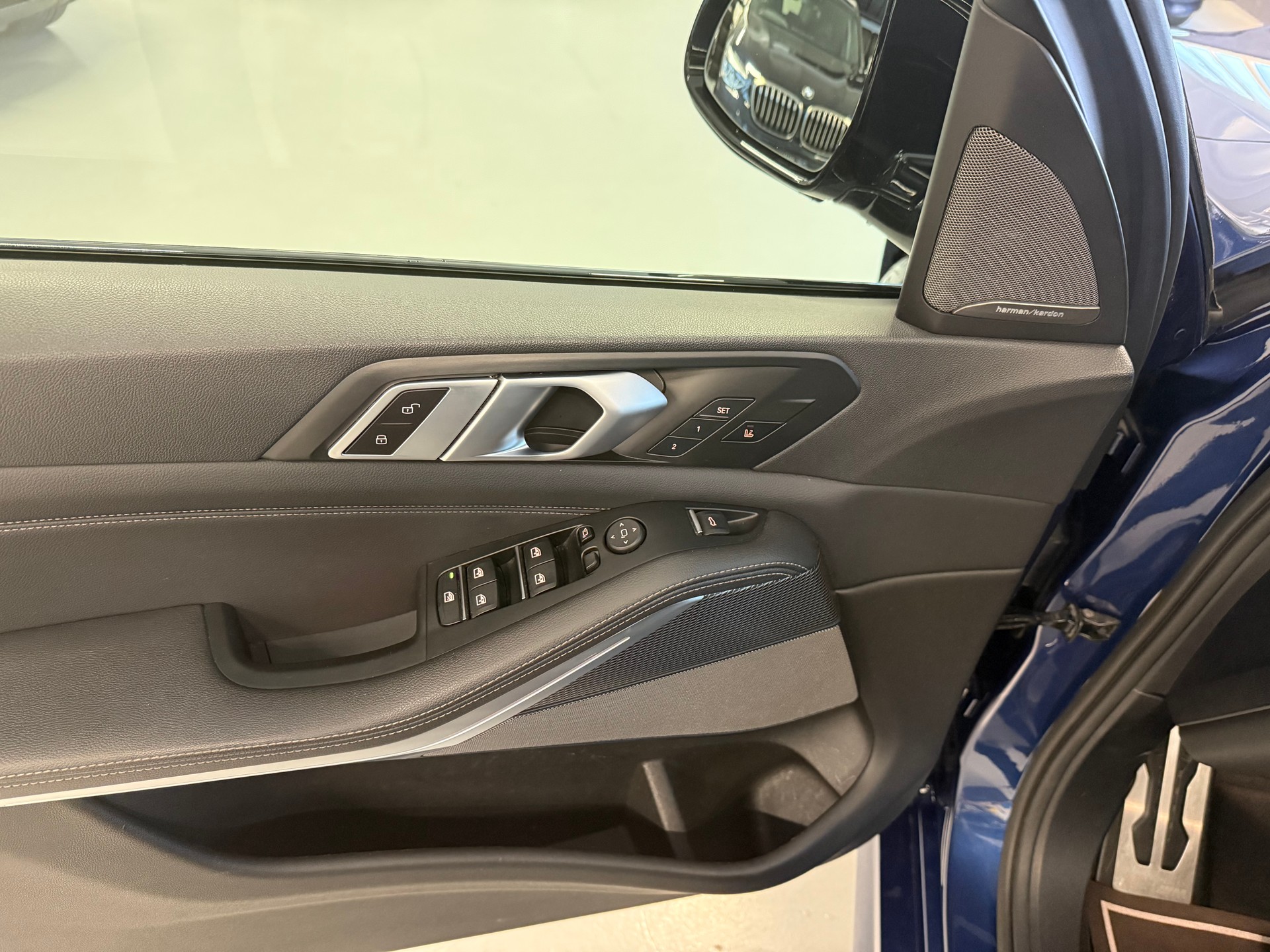 BMW X5 xDrive 40i M Sportpaket Steptronic-image-15