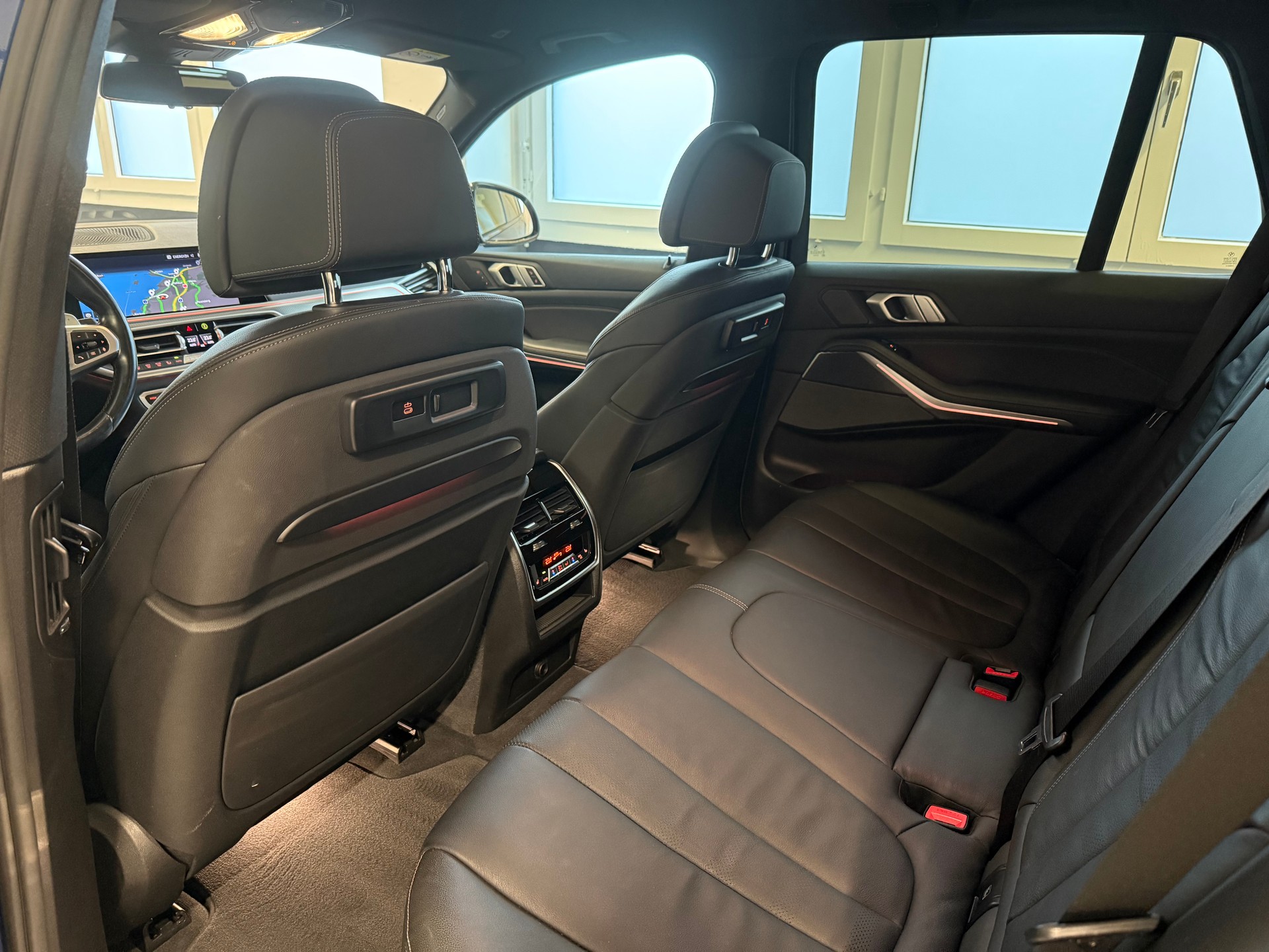BMW X5 xDrive 40i M Sportpaket Steptronic-image-18