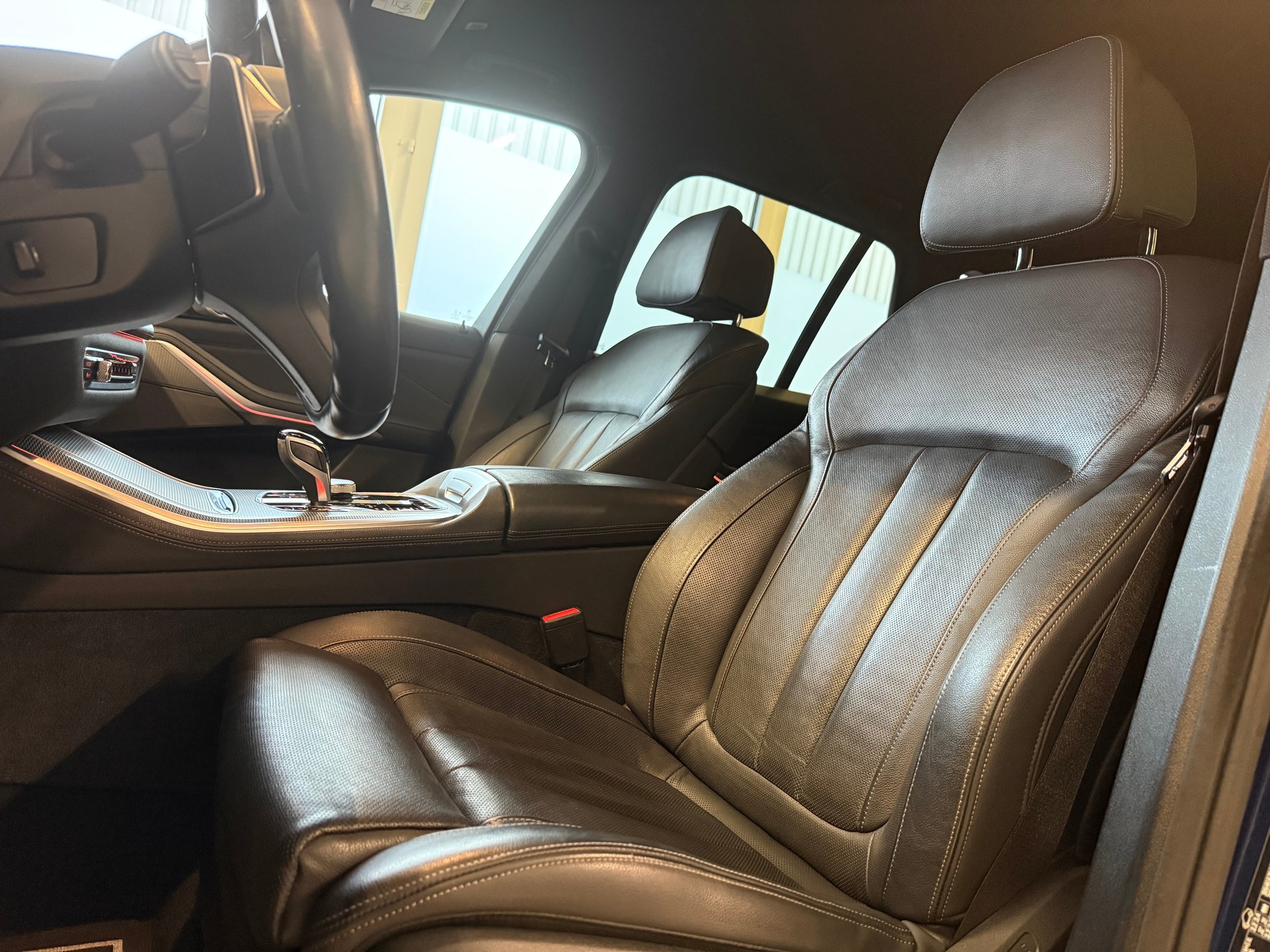BMW X5 xDrive 40i M Sportpaket Steptronic-image-17