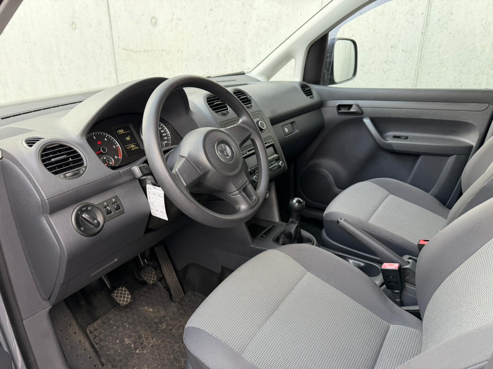 VW Caddy Maxi 1.6 TDI-image-5