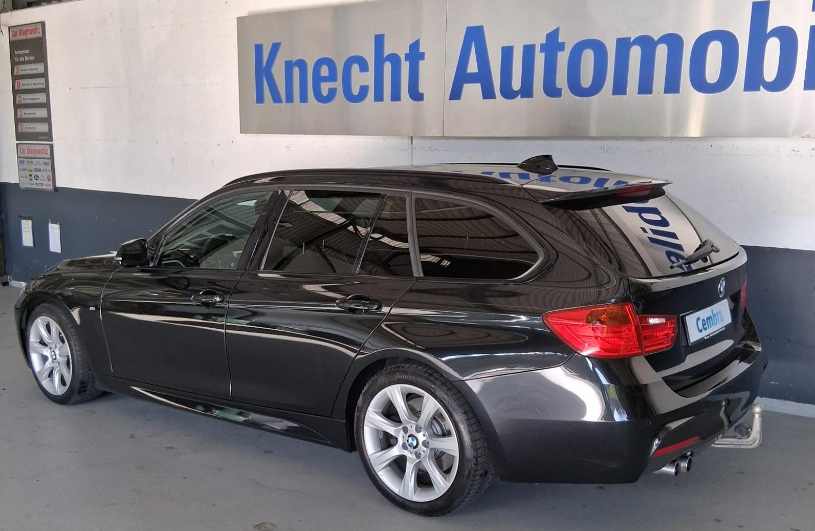 BMW 330d xDrive SAG Touring-image-1