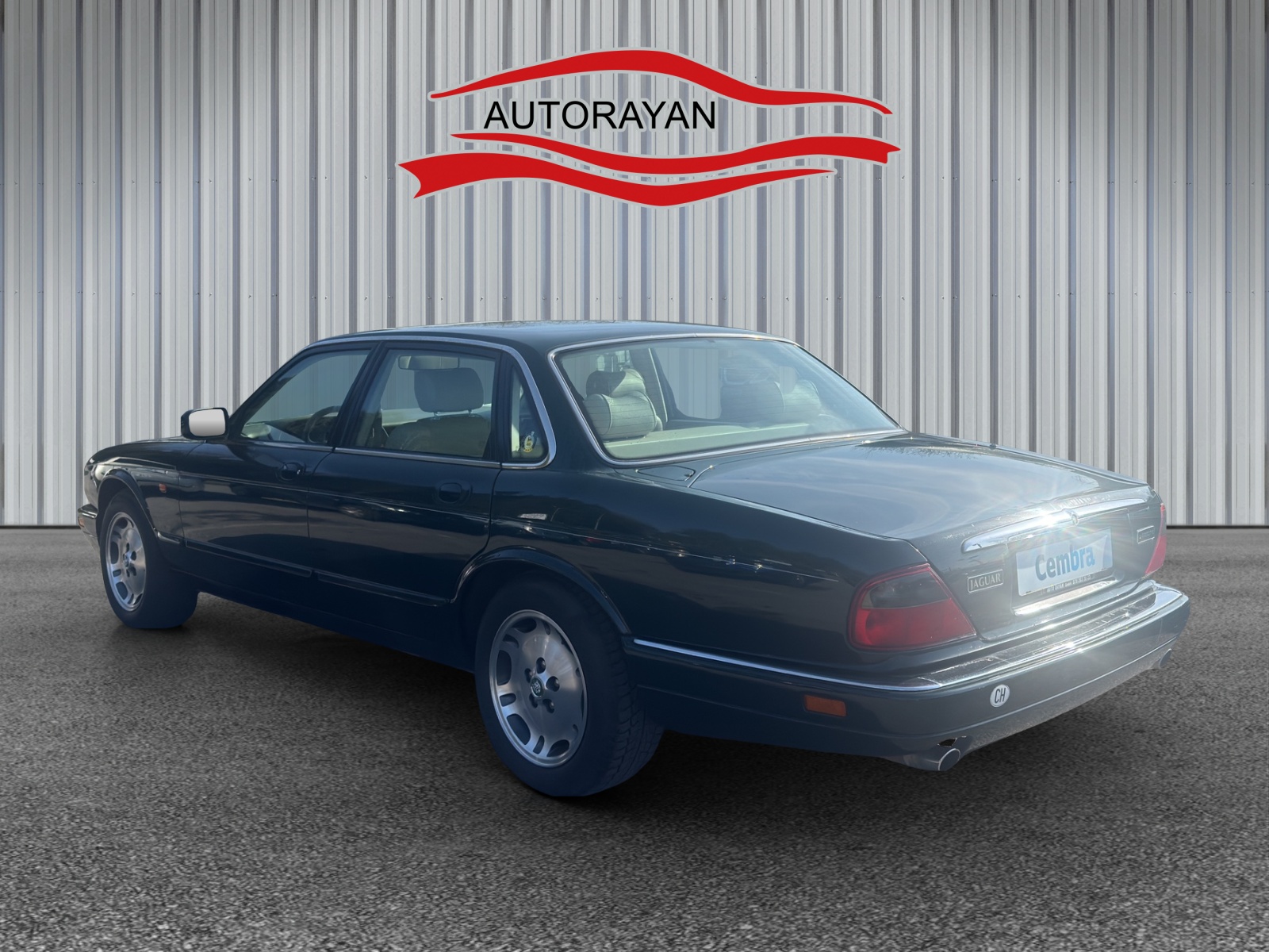 JAGUAR XJ 3.2 Executive-image-5