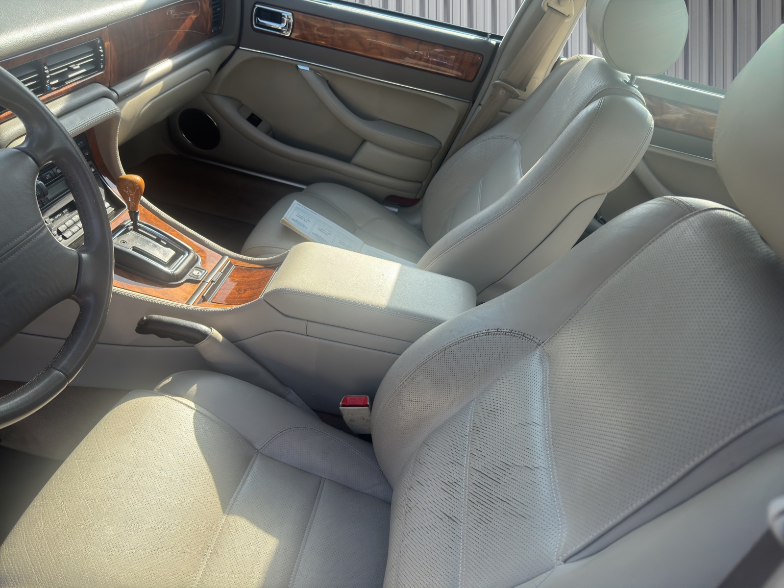 JAGUAR XJ 3.2 Executive-image-6