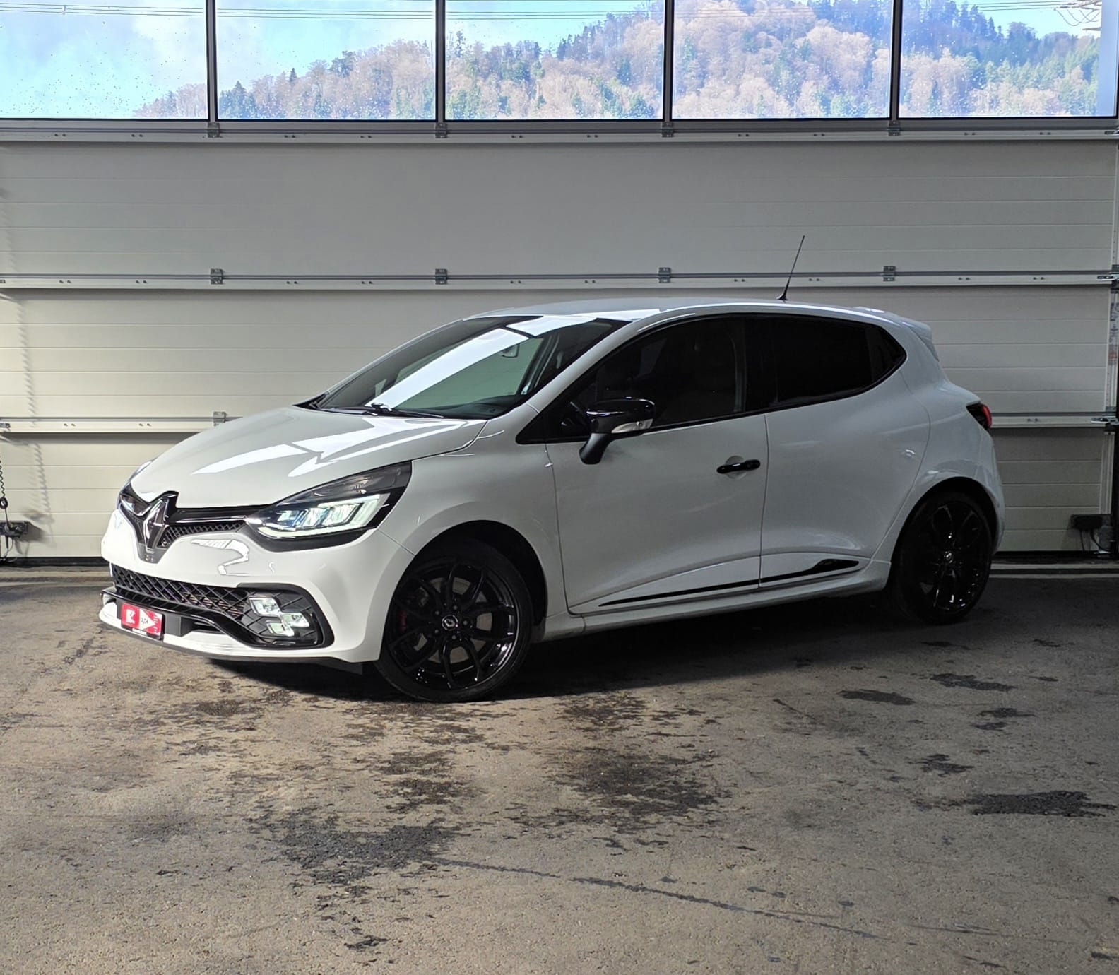 RENAULT Clio 1.6 T RS 200 EDC *CH FAHRZEUG* FRISCH AB MFK*-image-0
