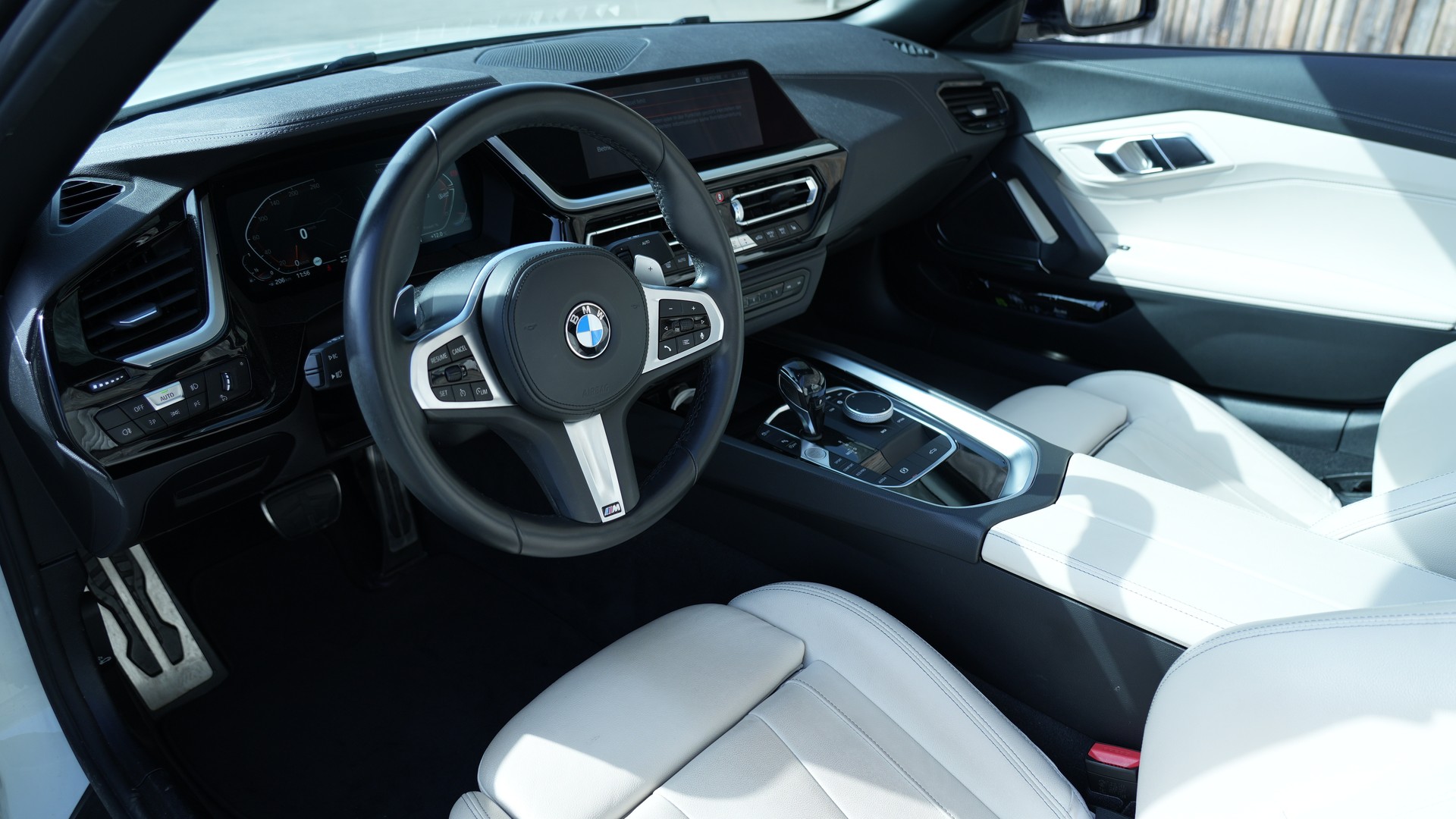 BMW Z4 sDrive 20i M Sport Steptronic-image-6