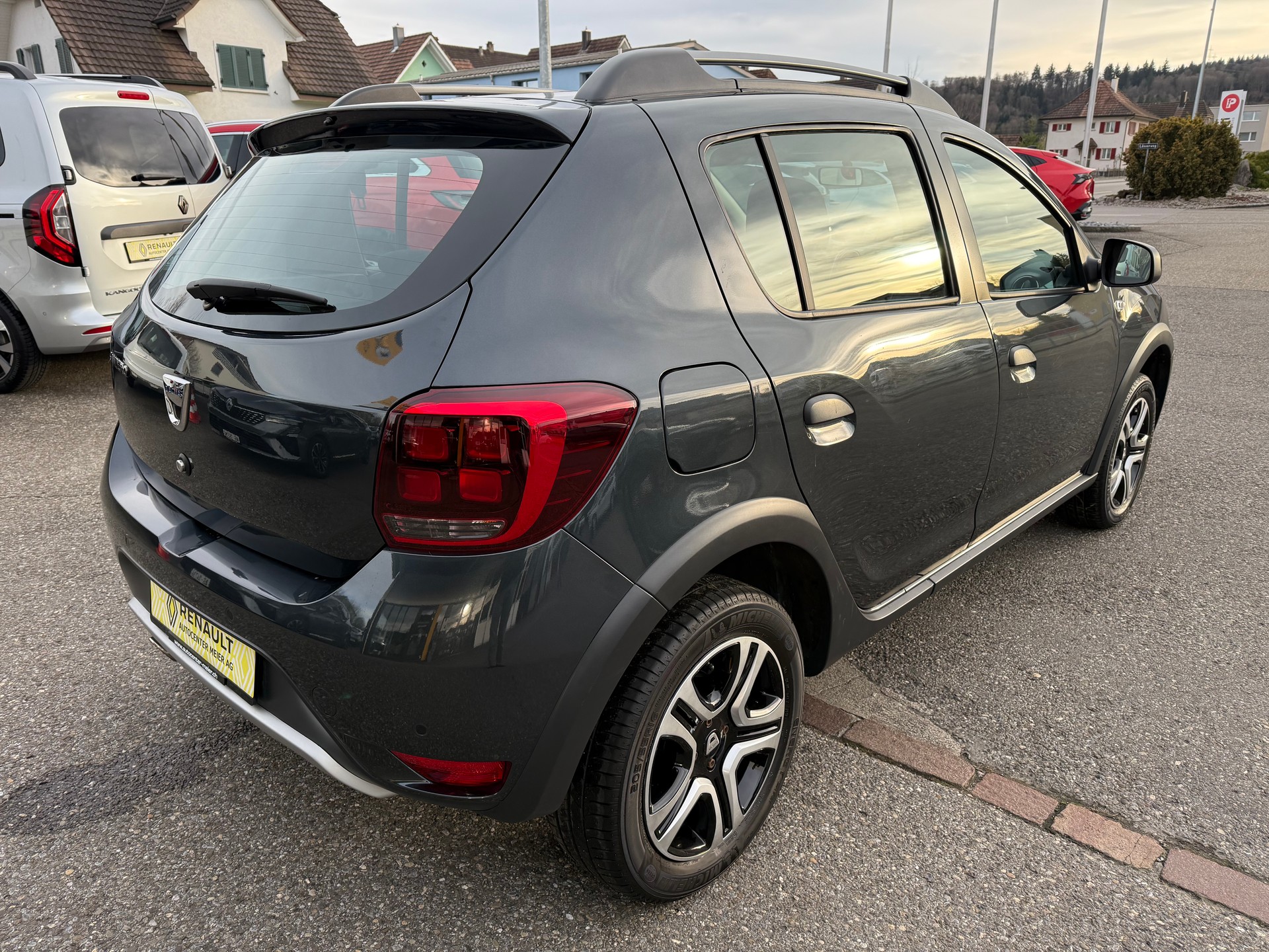 DACIA Sandero Tce 90 Stepway-image-5