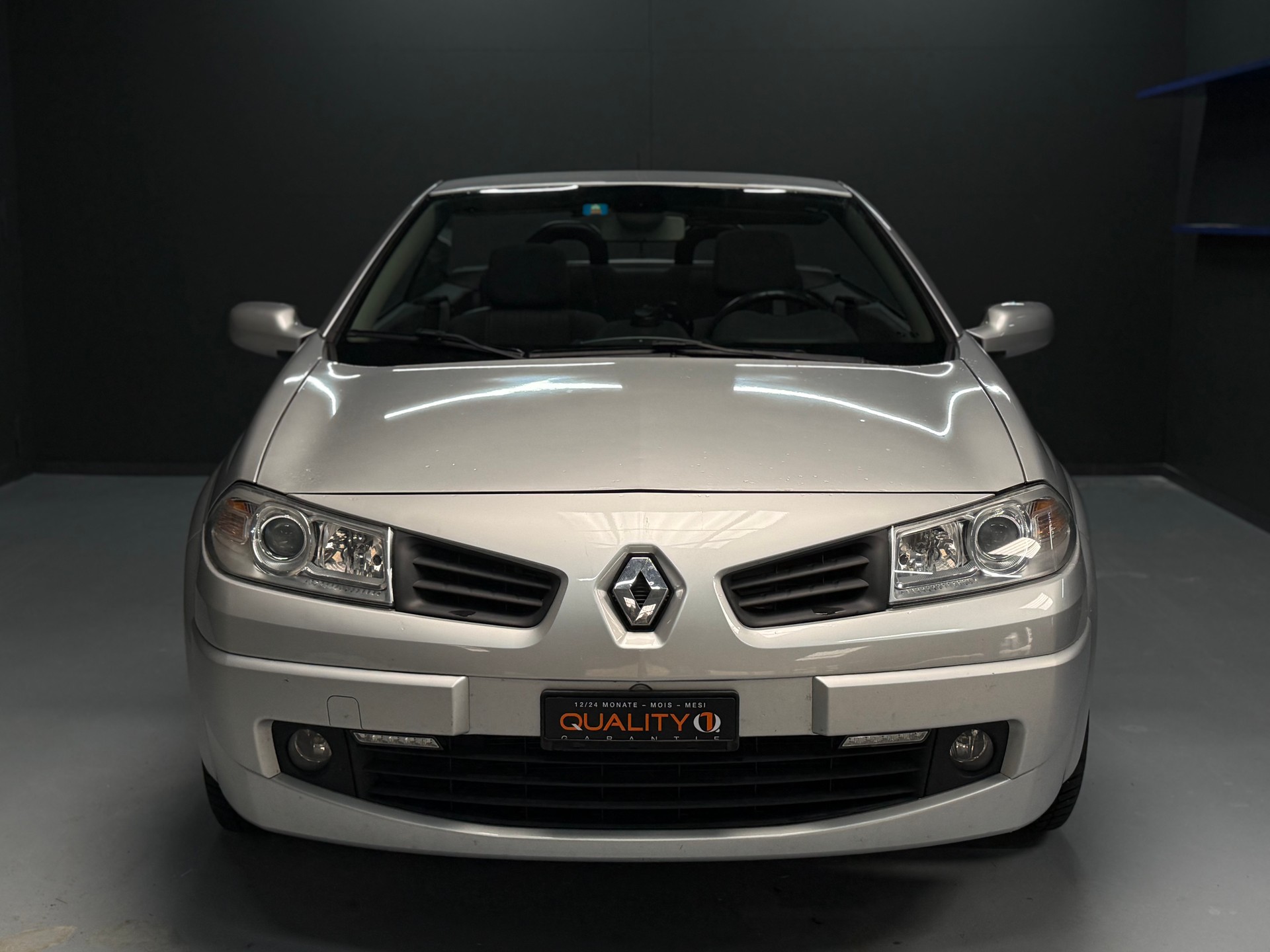 RENAULT Mégane C-C 2.0 16V Dynamique Confort-image-1
