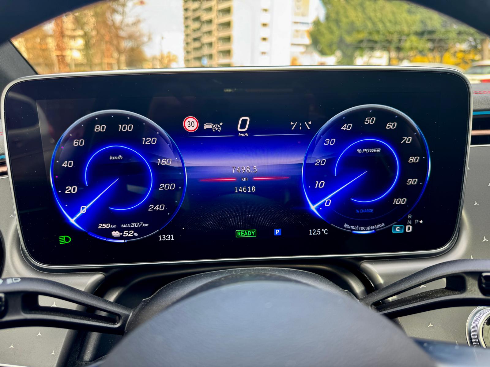 MERCEDES-BENZ EQE 350 4 Matic Executive Edition-image-12