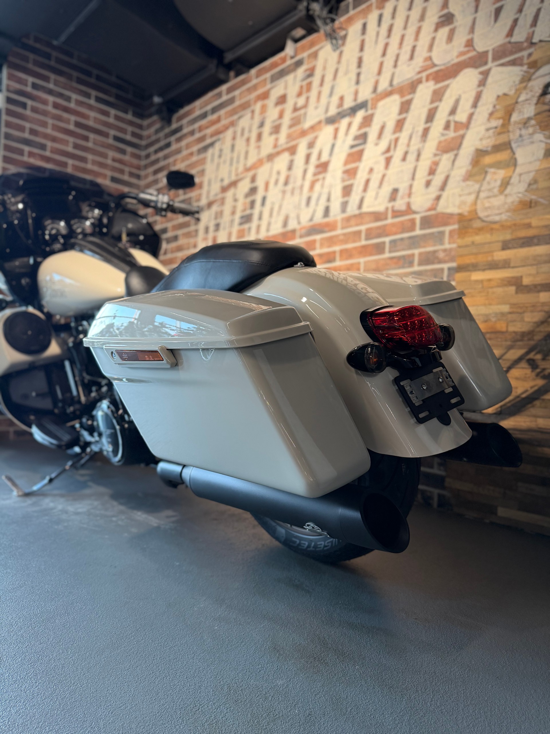 HARLEY-DAVIDSON FLTRXST Road Glide ST 117-image-7