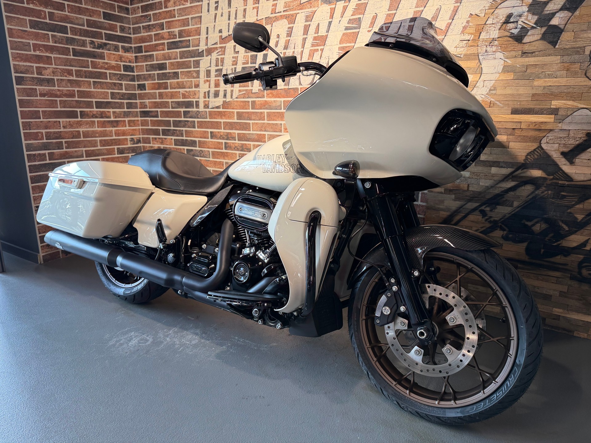 HARLEY-DAVIDSON FLTRXST Road Glide ST 117-image-9