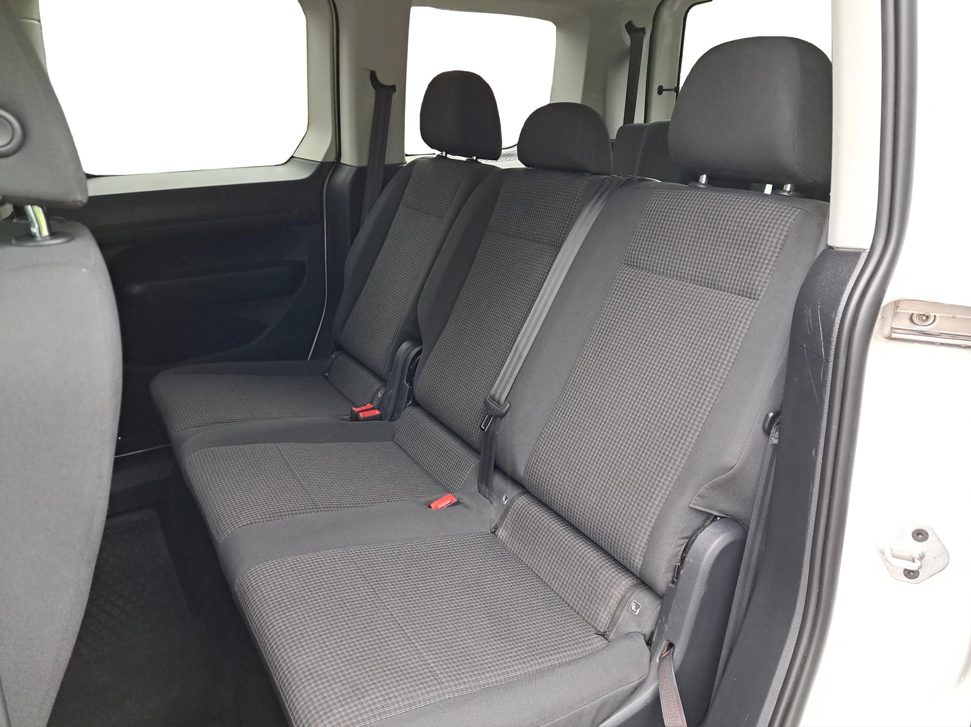 VW Caddy 1.5 TSI Liberty-image-7