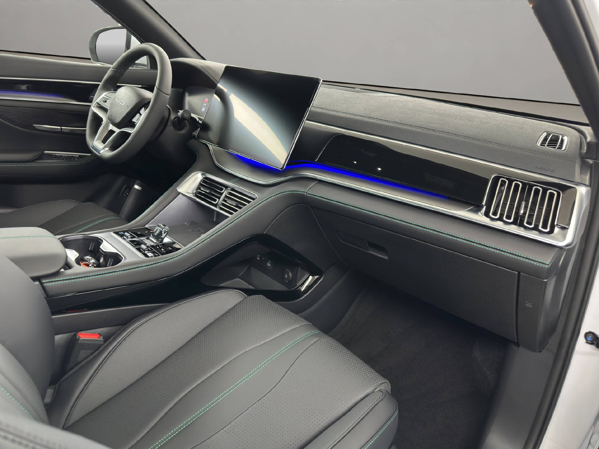 BYD Seal U DM-i Design 324 PS AWD-image-10