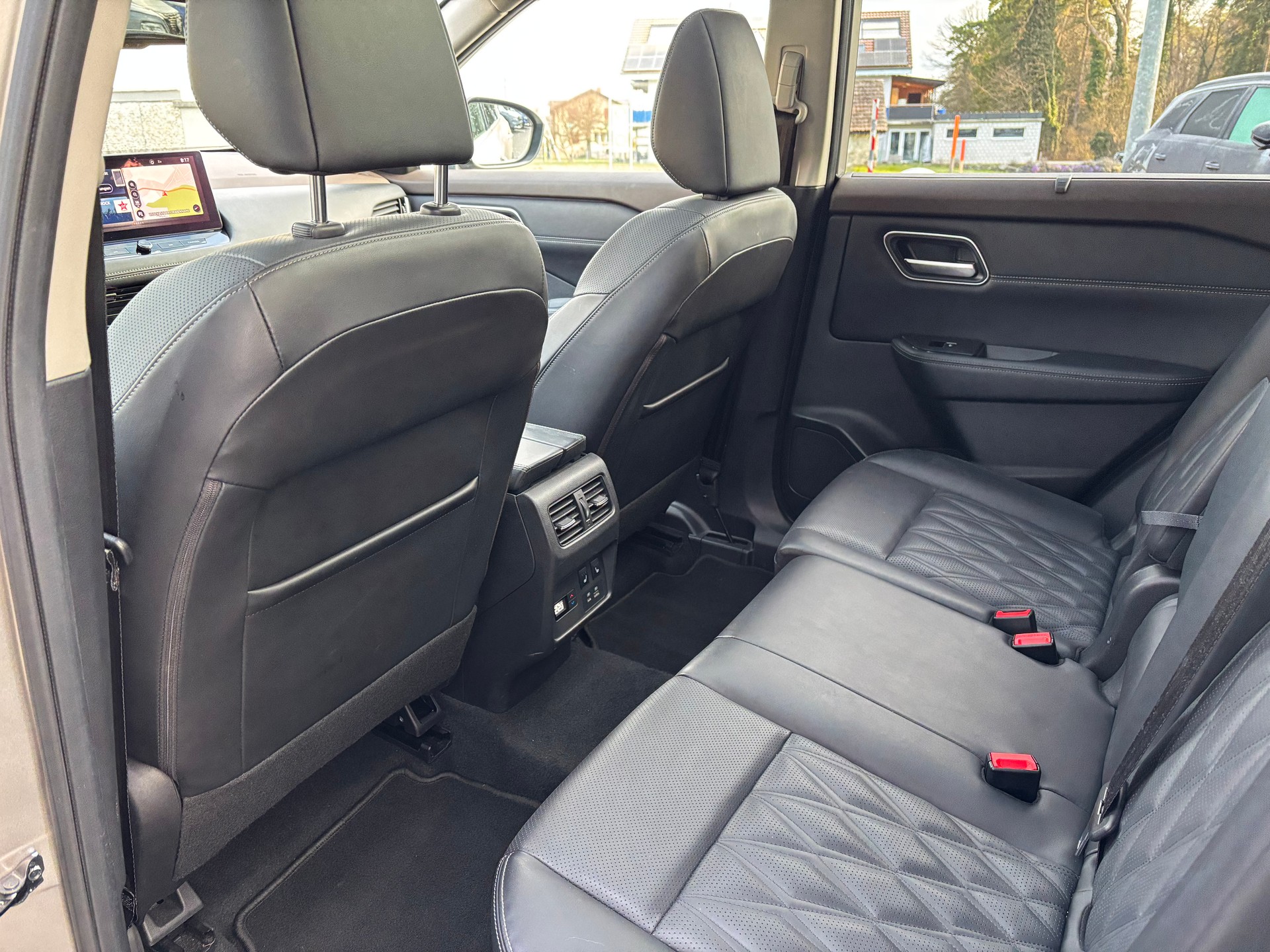NISSAN X-Trail 1.5 VC e-Power 4WD 7Pl. Unplugged Edition-image-7