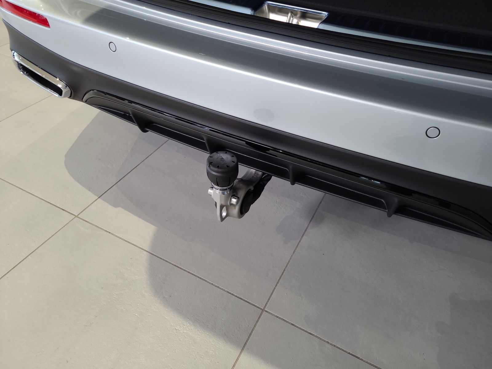 MERCEDES-BENZ E 220 d T 4Matic 9G-Tronic-image-15