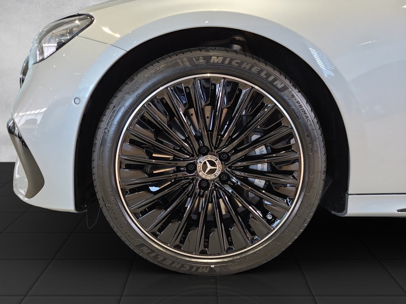 MERCEDES-BENZ E 220 d T 4Matic 9G-Tronic-image-9