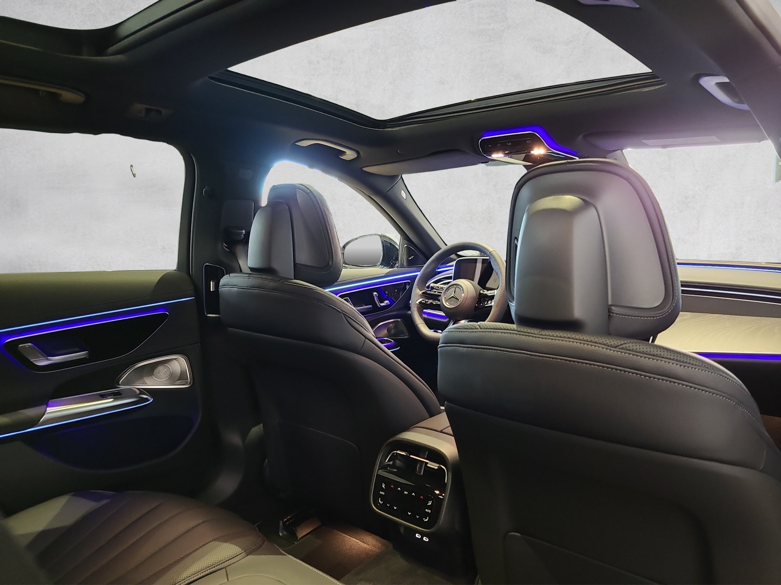 MERCEDES-BENZ E 220 d T 4Matic 9G-Tronic-image-14