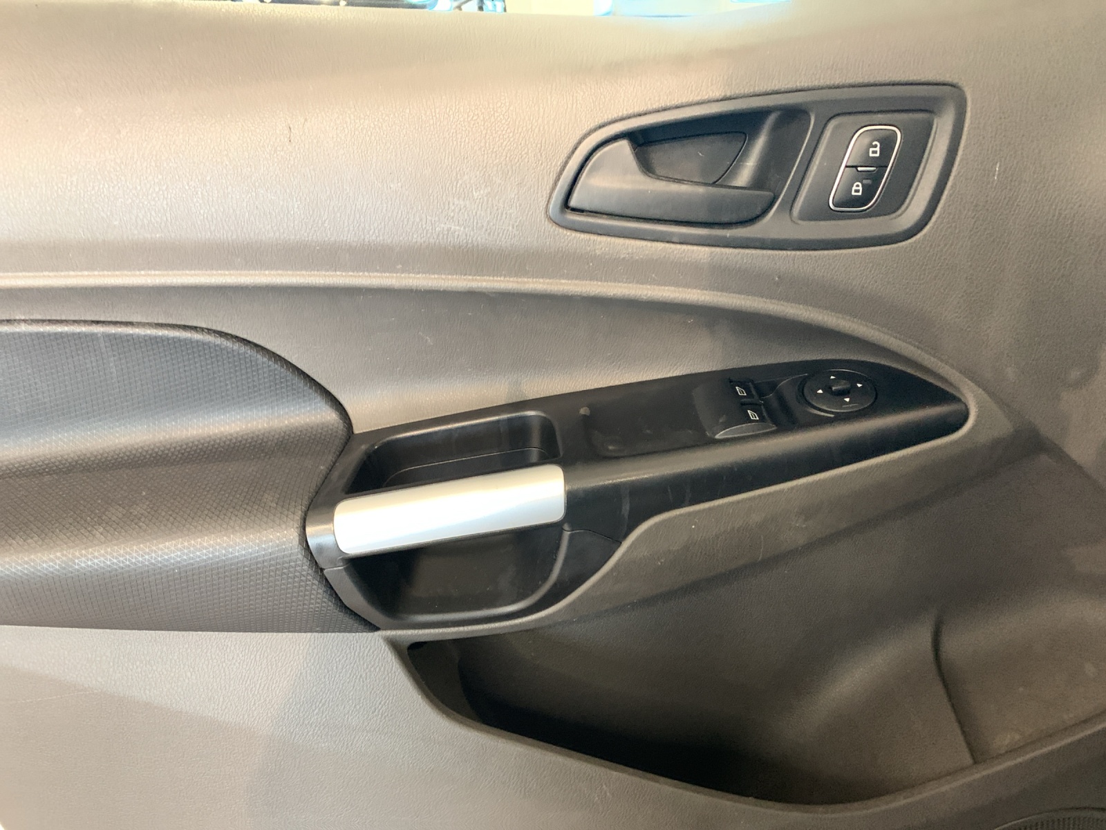 FORD Transit Connect Van 200 L1 1.5 EcoBlue 100 Trend-image-6