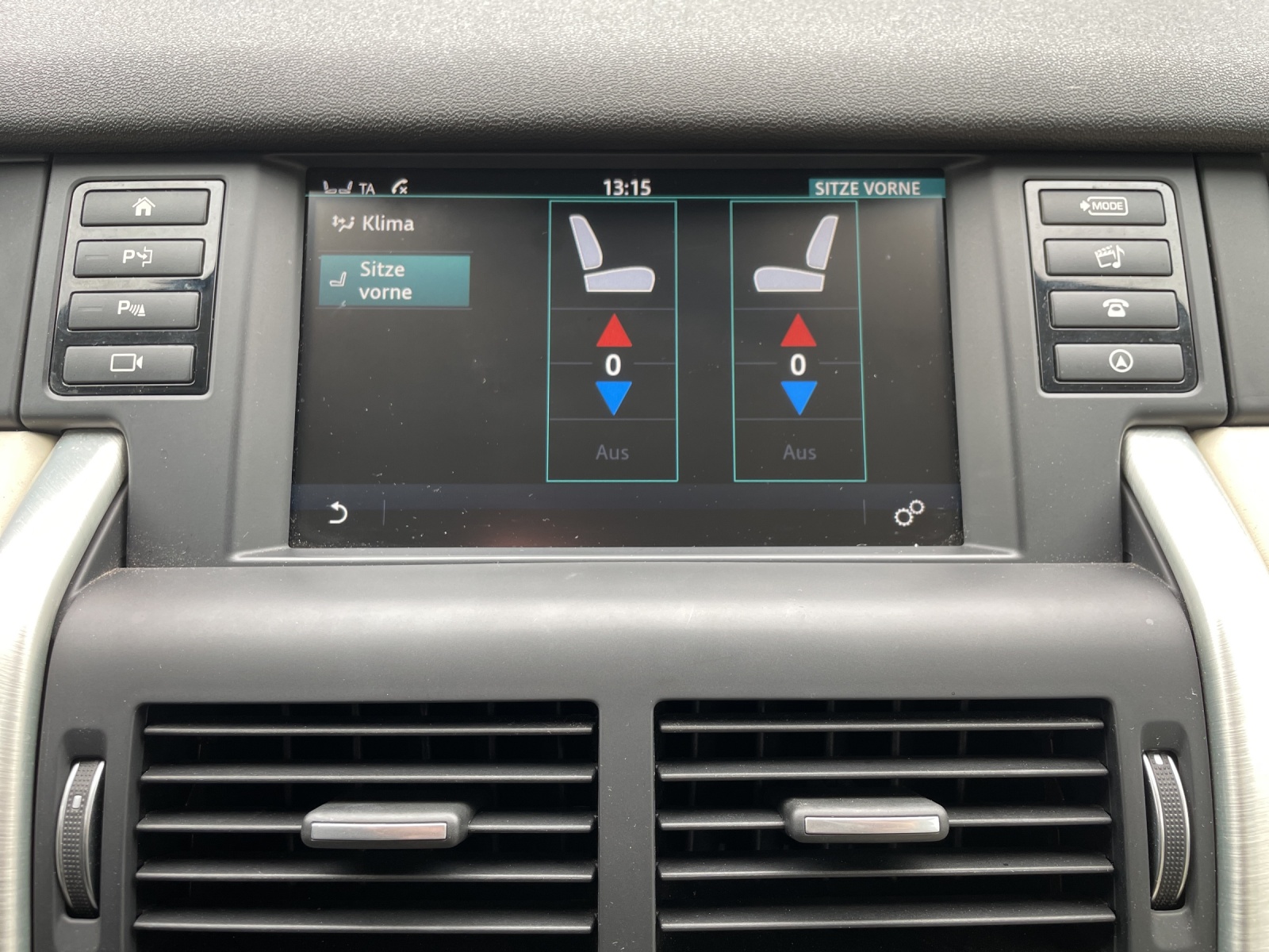LAND ROVER Discovery Sport 2.0 TD4 HSE Luxury AT9-image-15