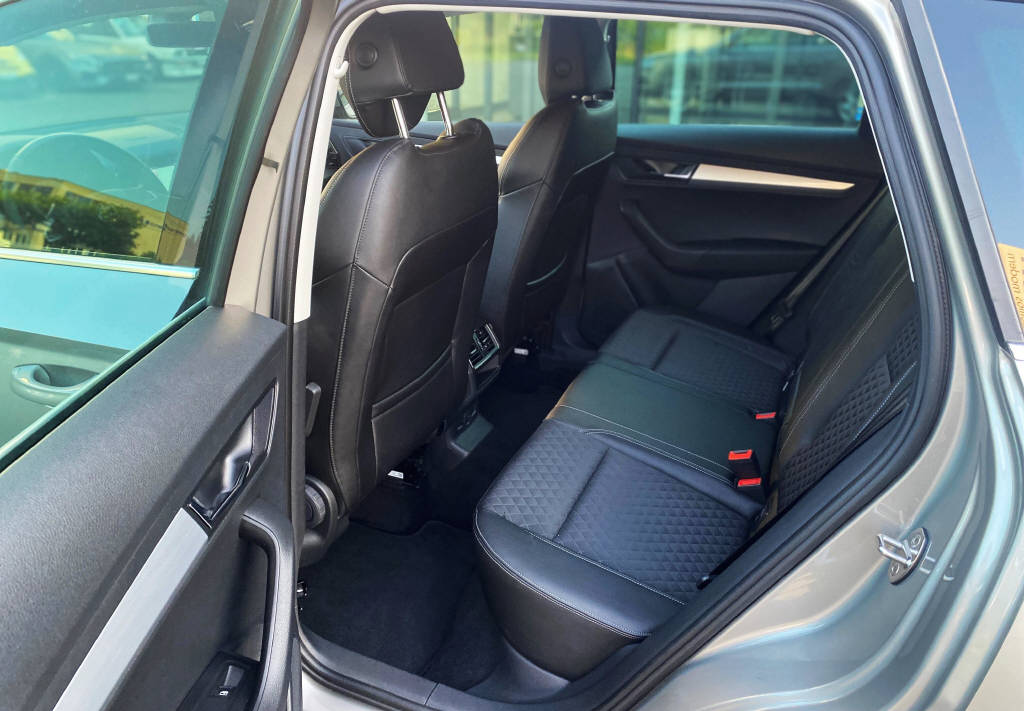 SKODA Karoq 1.6 TDI Smile DSG-image-11