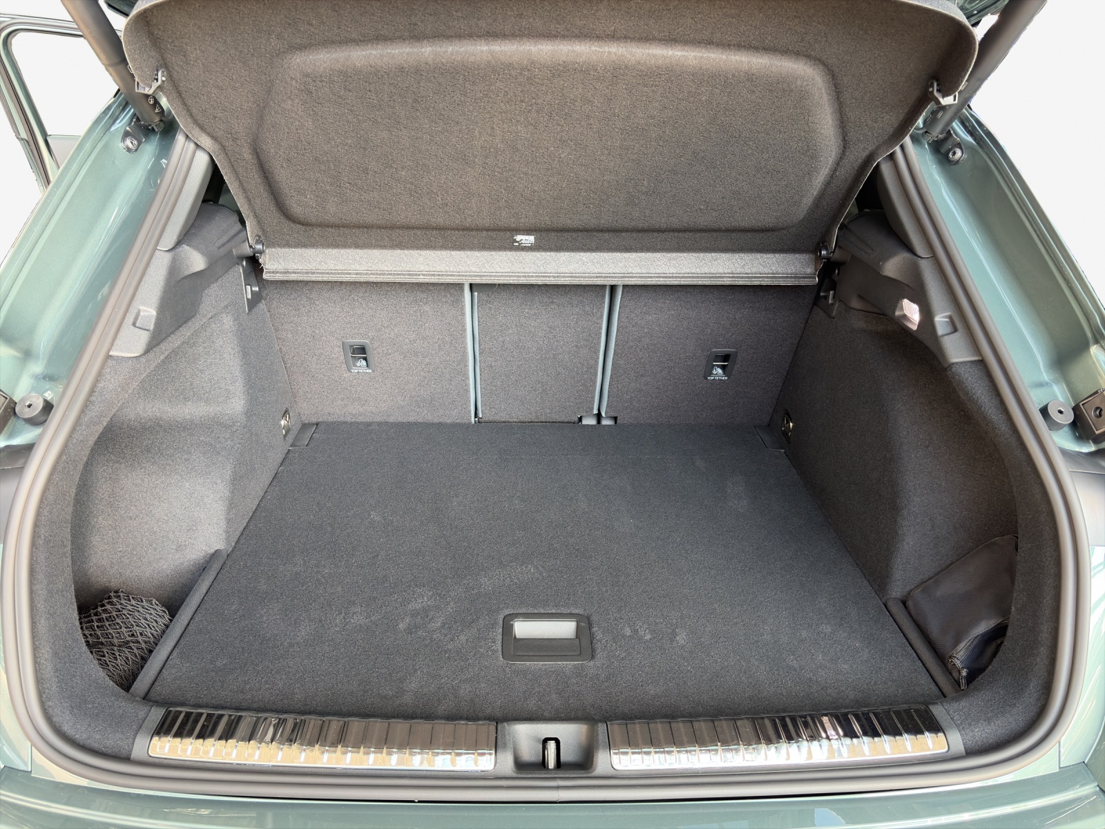 AUDI Q3 SUV 110 kW TFSI S tronic-image-10