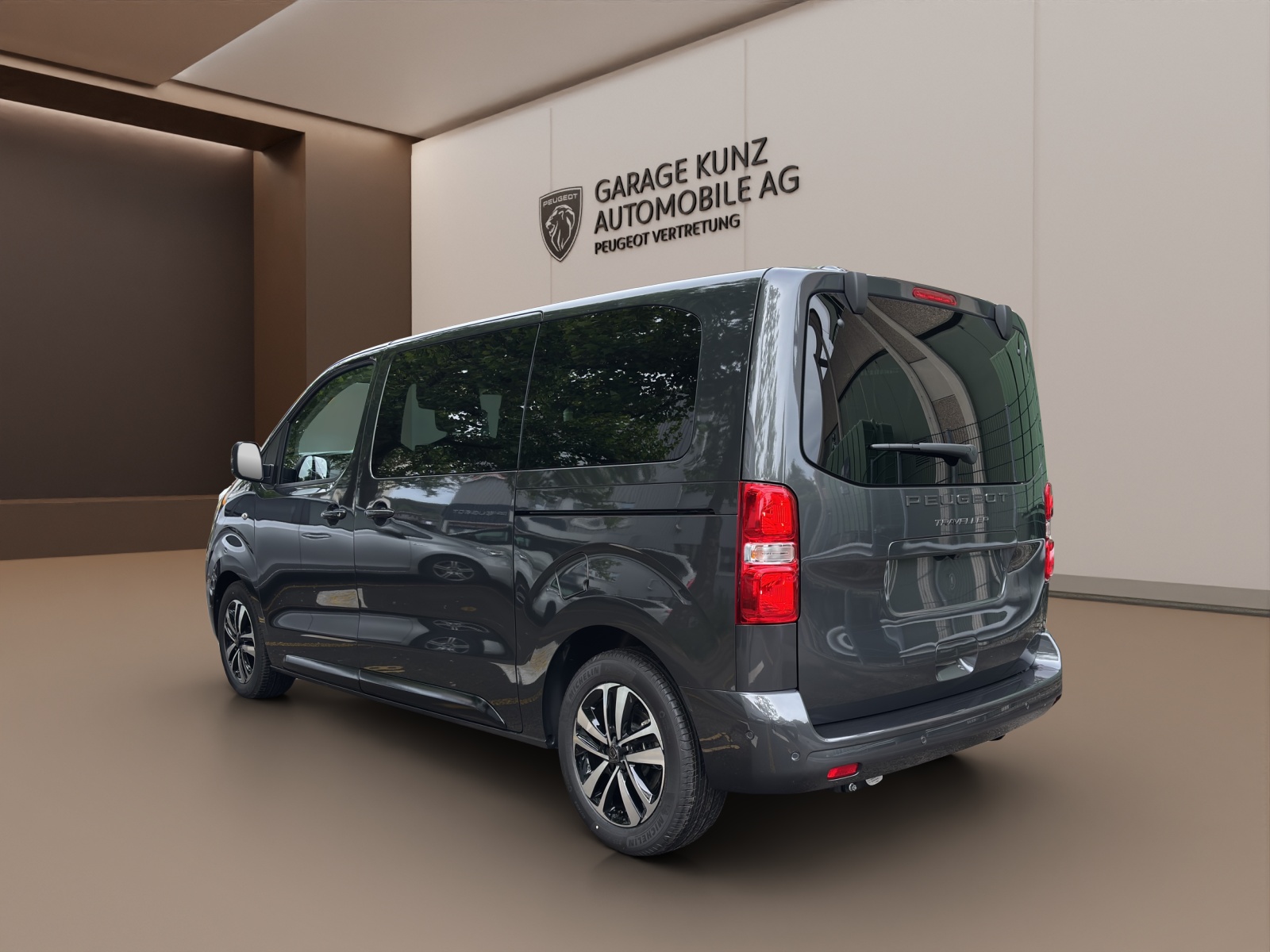 PEUGEOT Traveller Family Edition HDI 180 Automat-showroom-element-2