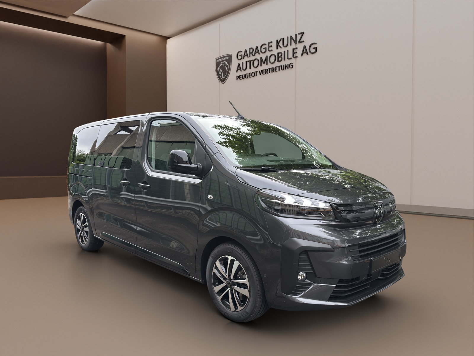 PEUGEOT Traveller Family Edition HDI 180 Automat-image-6