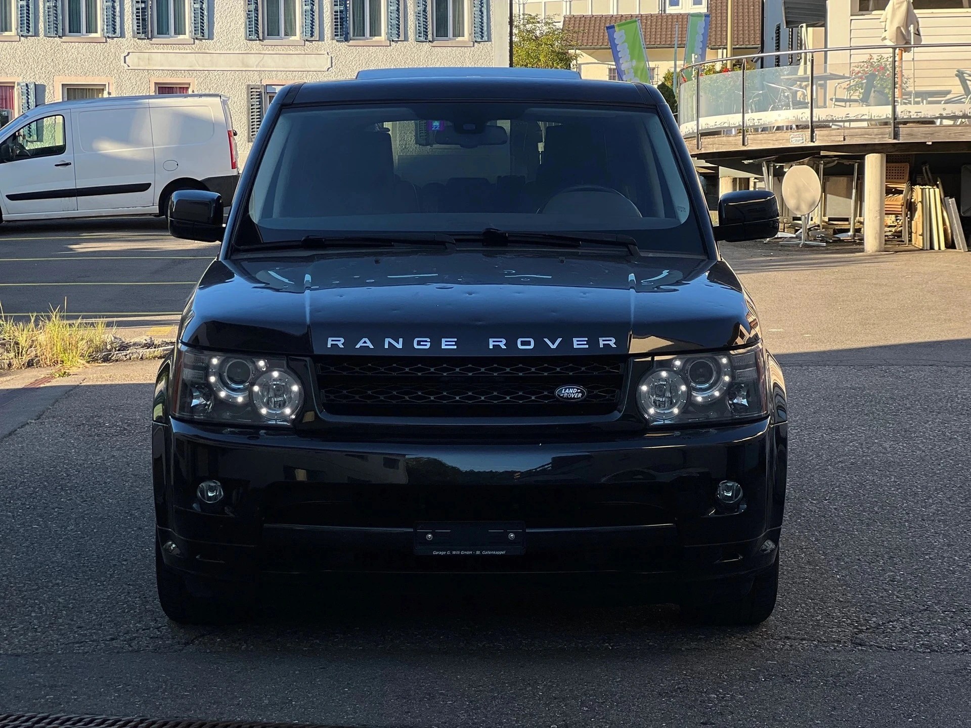 LAND ROVER Range Rover Sport 3.0 TDV6 HSE Automatic-image-1