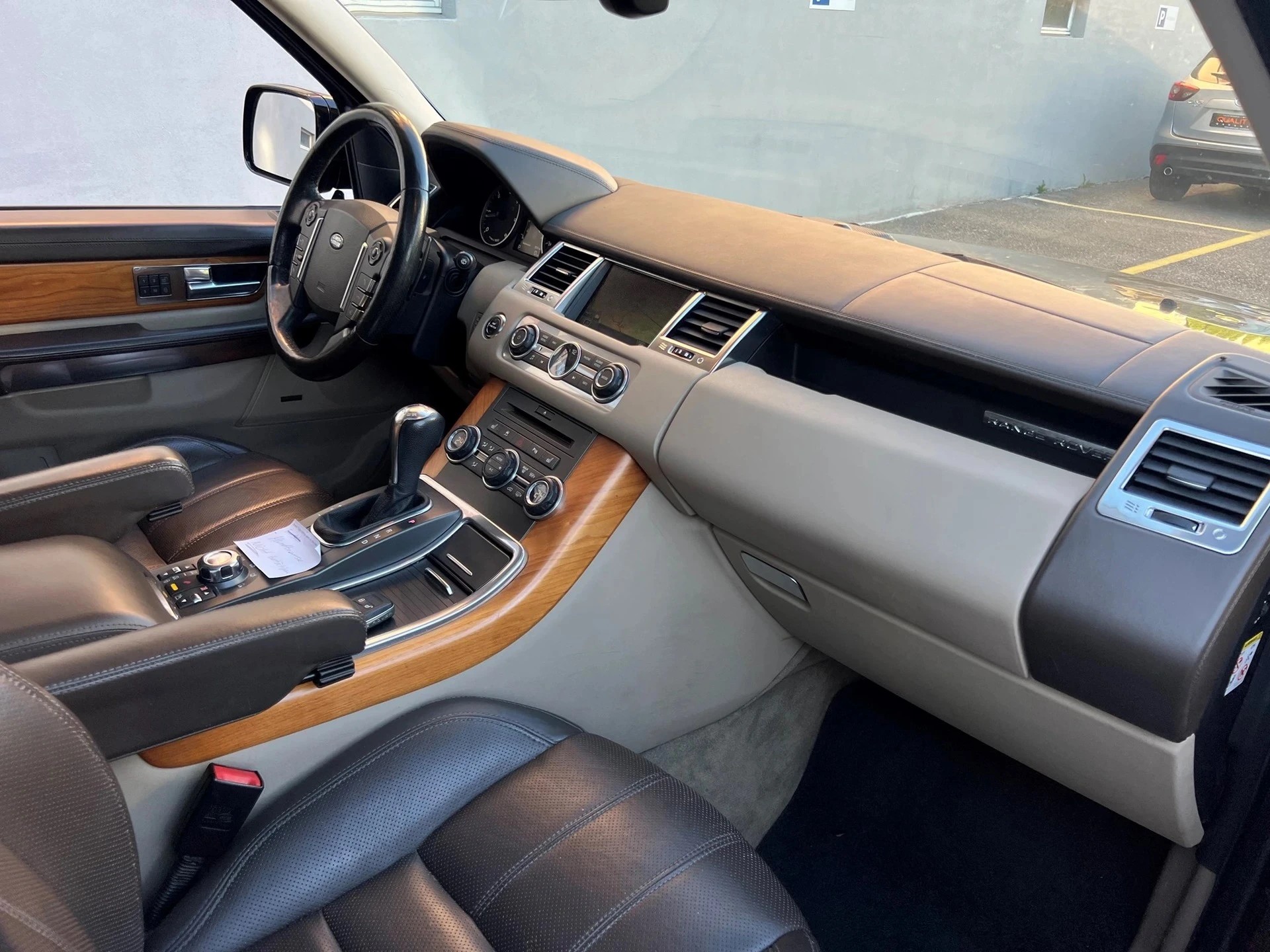 LAND ROVER Range Rover Sport 3.0 TDV6 HSE Automatic-image-10