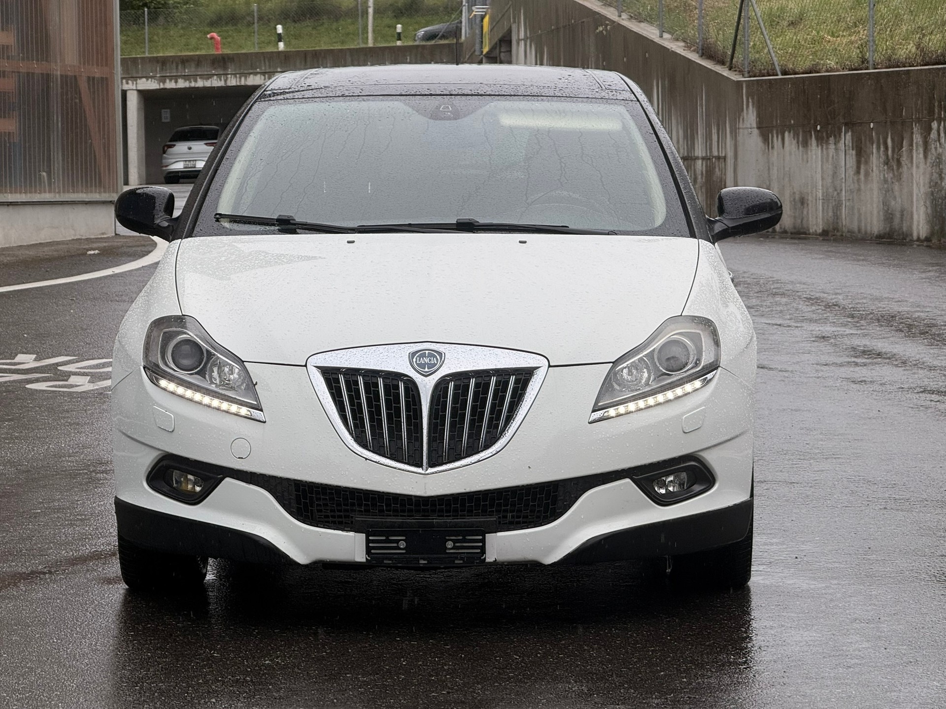 LANCIA Delta 1.8 Turbo-Jet Sportronic-image-1