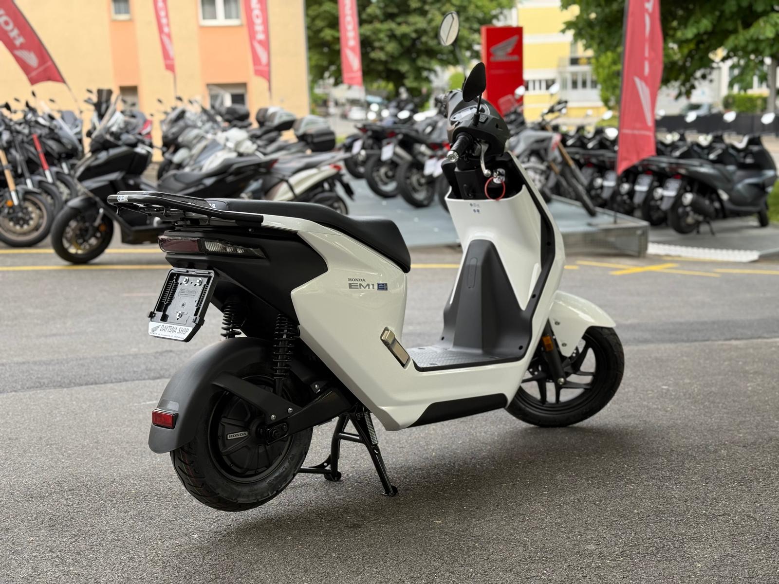 HONDA EM1-E-image-6