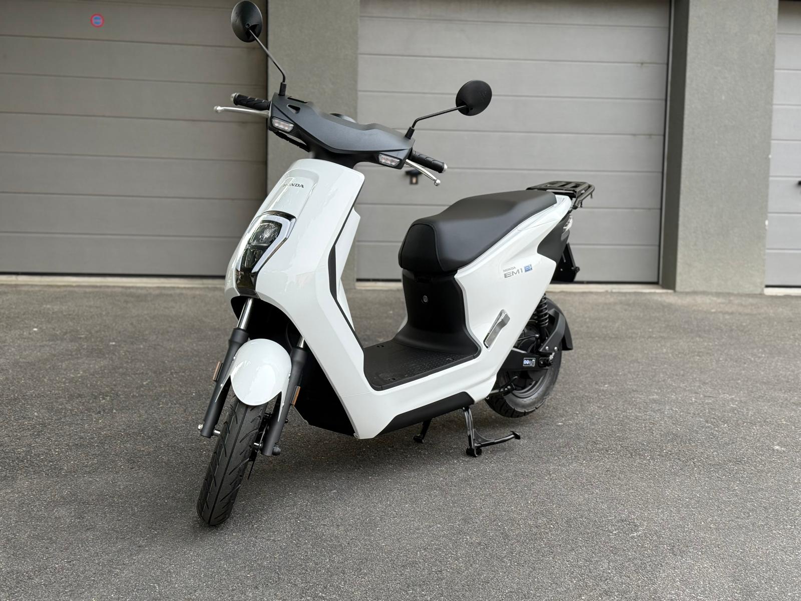 HONDA EM1-E