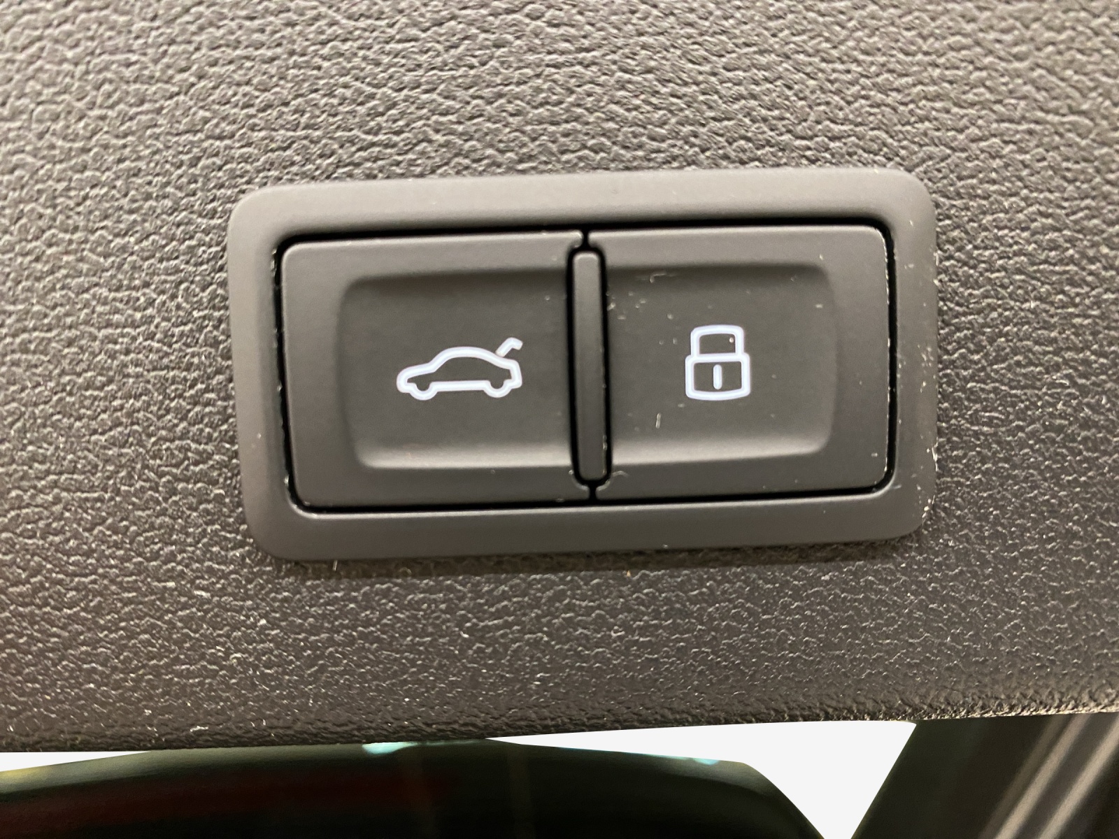 AUDI A3 Sportback 35 TFSI S line Attraction S-tronic-image-13