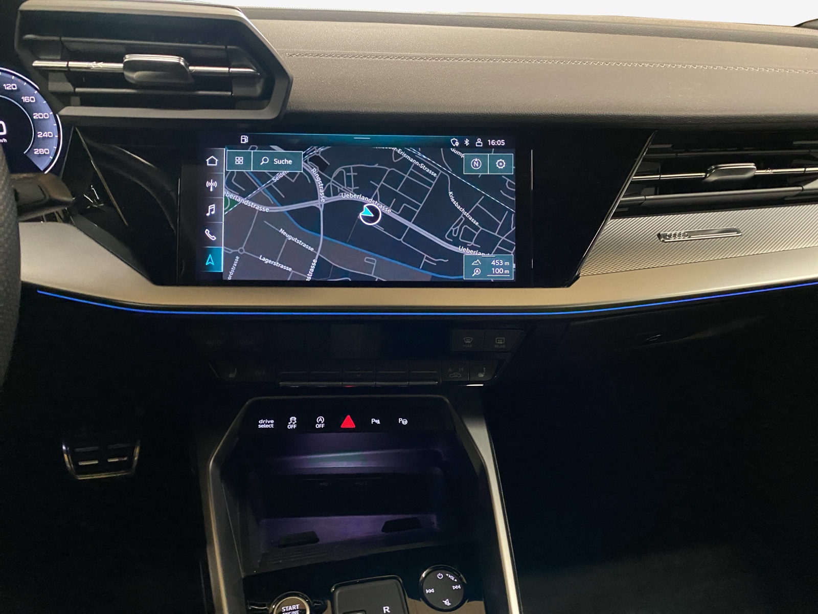 AUDI A3 Sportback 35 TFSI S line Attraction S-tronic-image-10