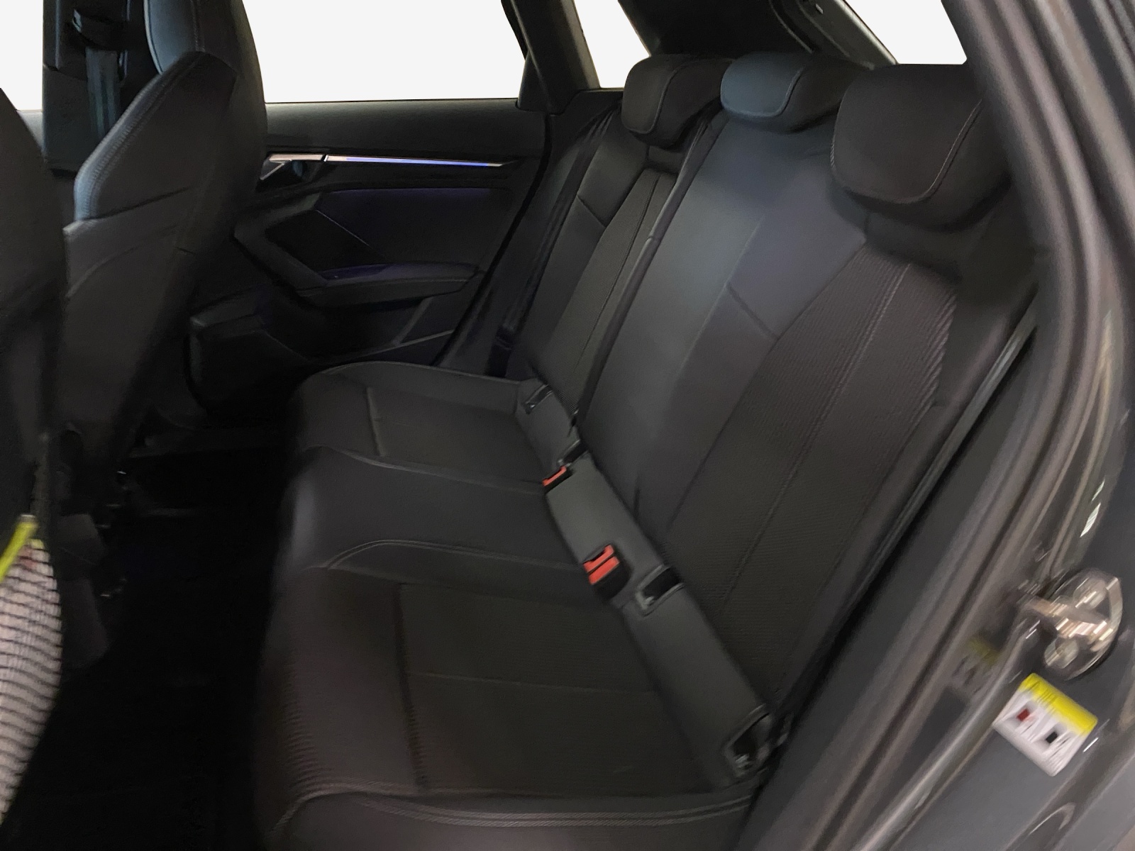 AUDI A3 Sportback 35 TFSI S line Attraction S-tronic-image-11