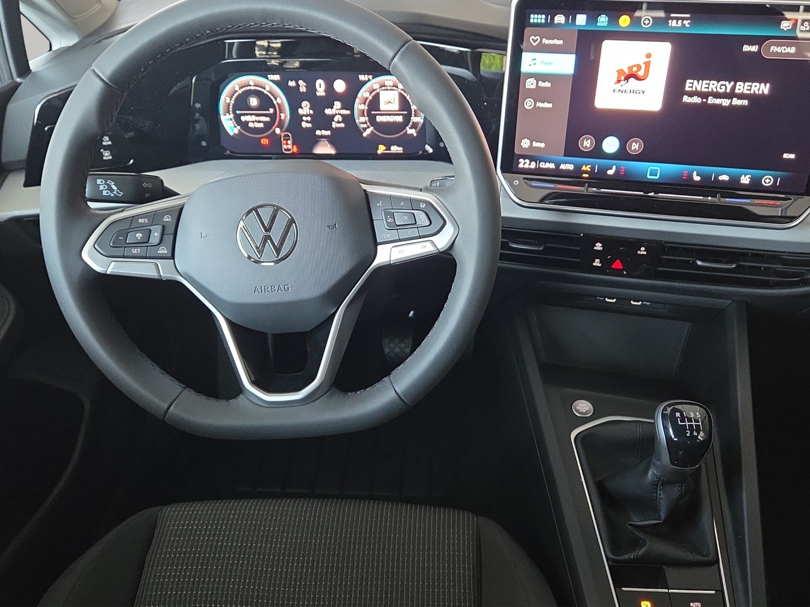 VW Golf 1.5 TSI Basis-image-6