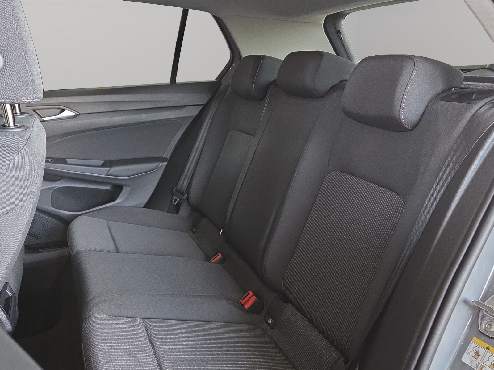VW Golf 1.5 TSI Basis-image-8