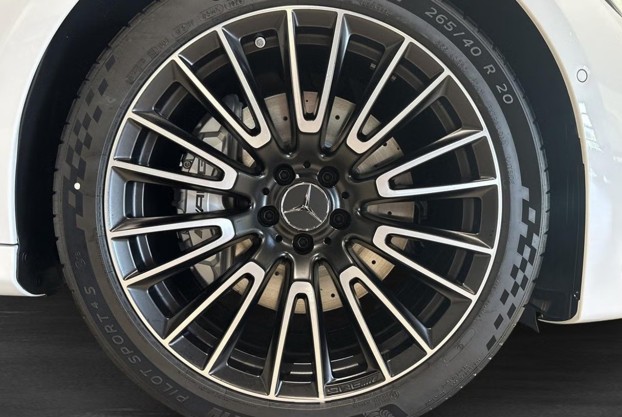 MERCEDES-BENZ E 53 Hybrid T 4Matic+-image-5